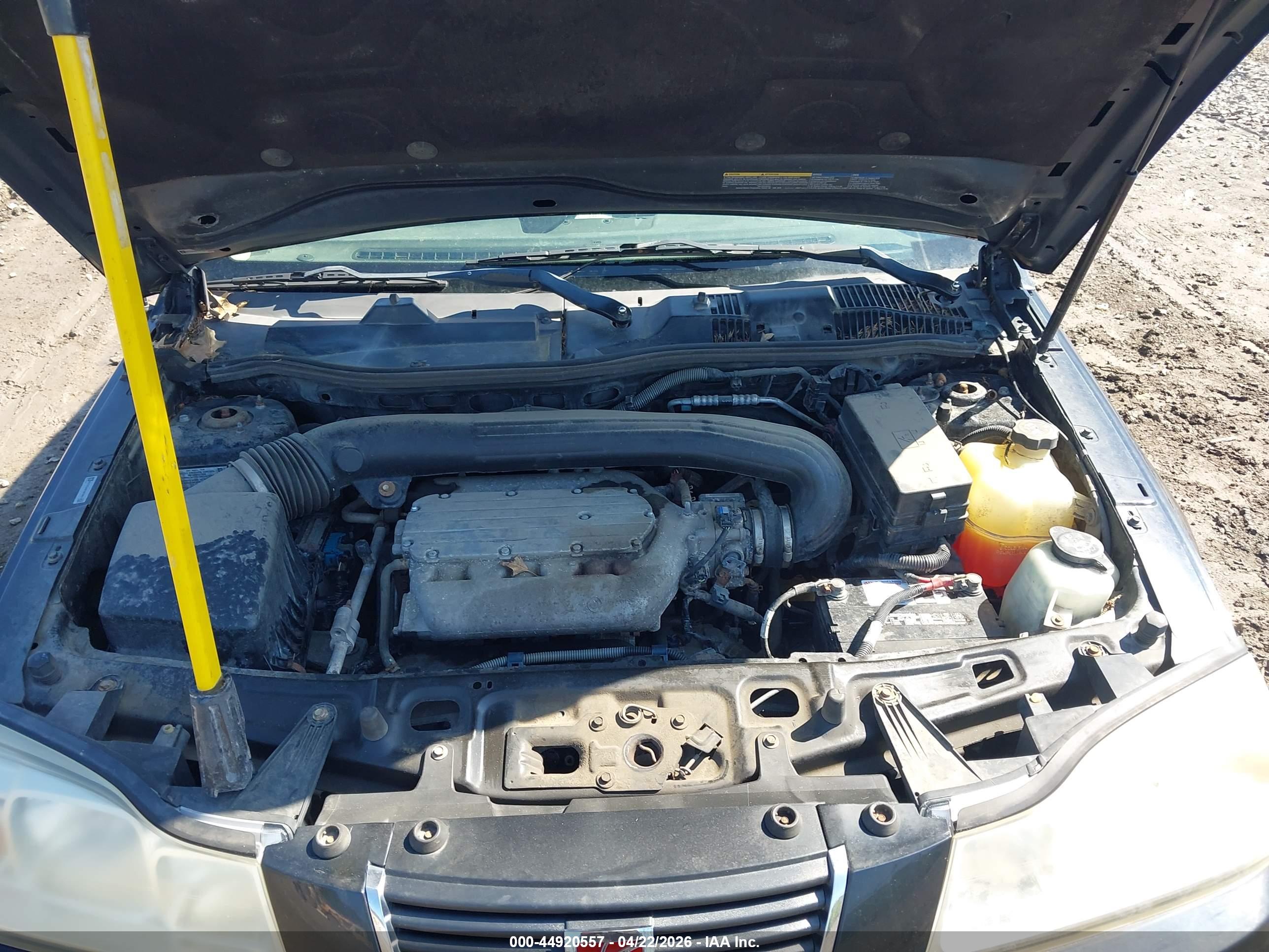 SATURN VUE image 10