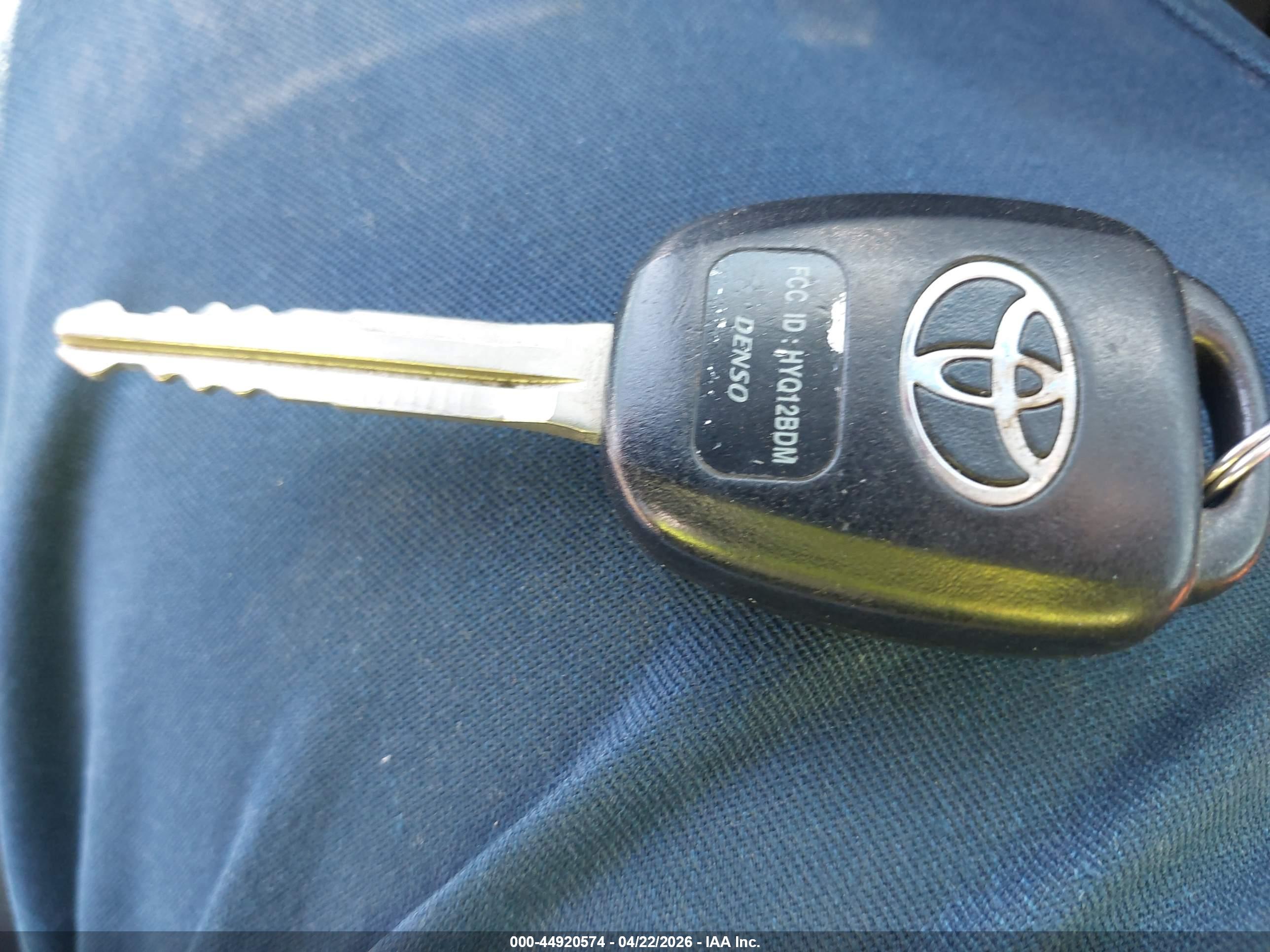 TOYOTA CAMRY image 11