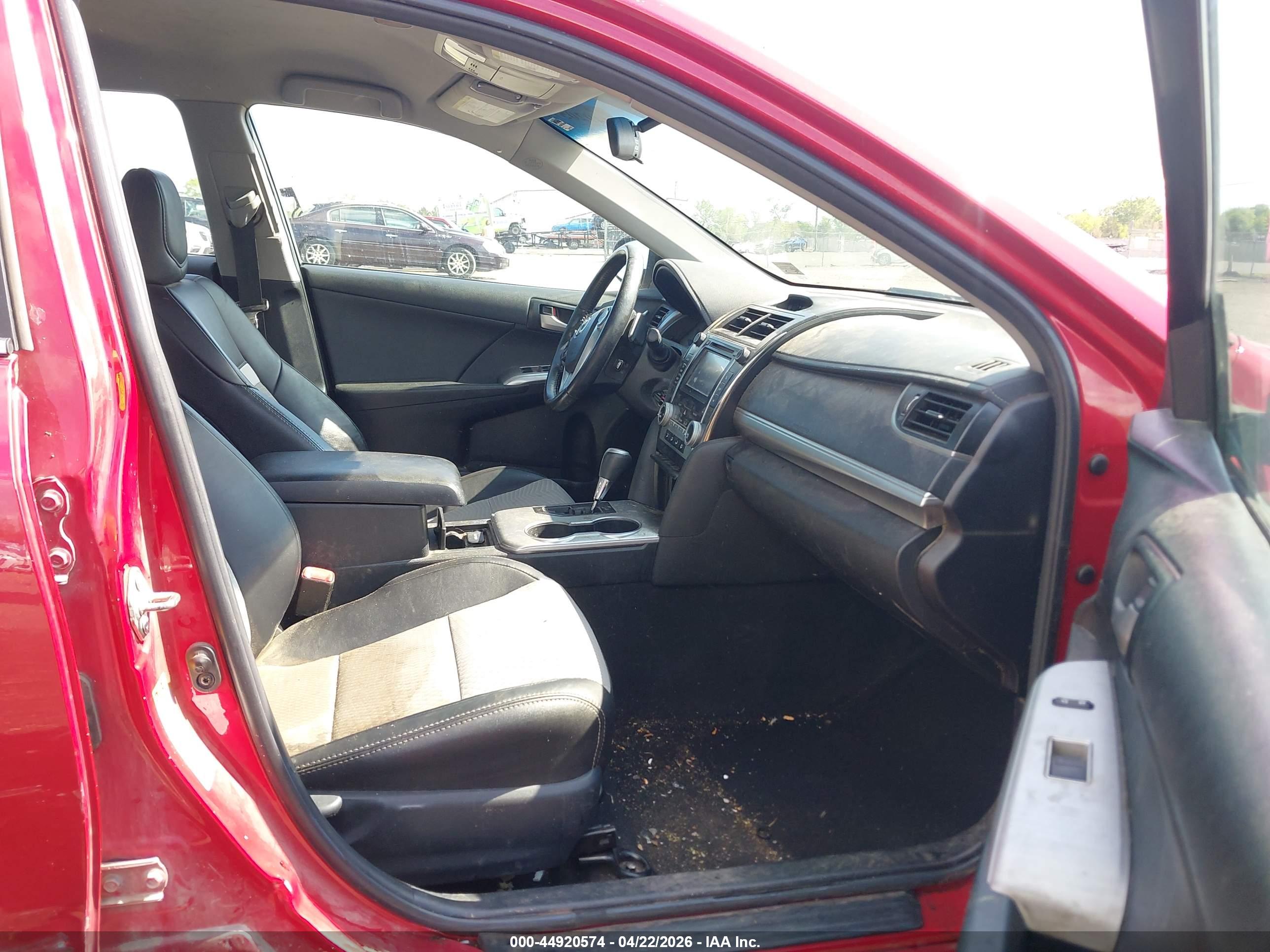 TOYOTA CAMRY image 5