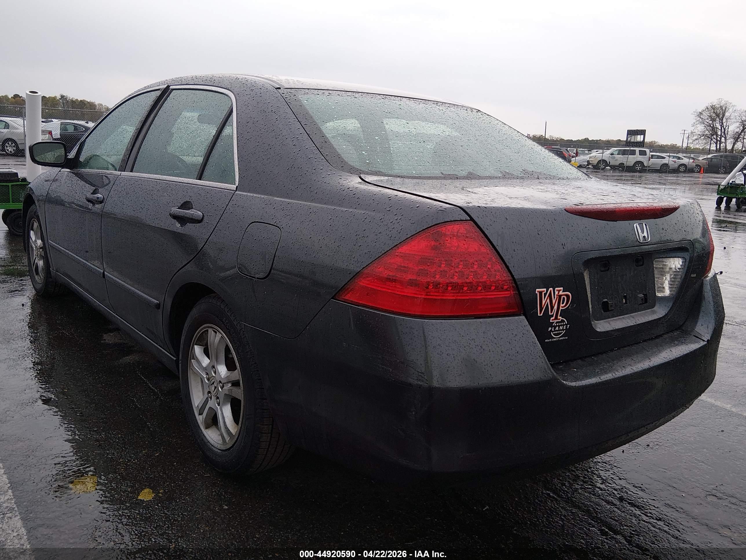 HONDA ACCORD image 3
