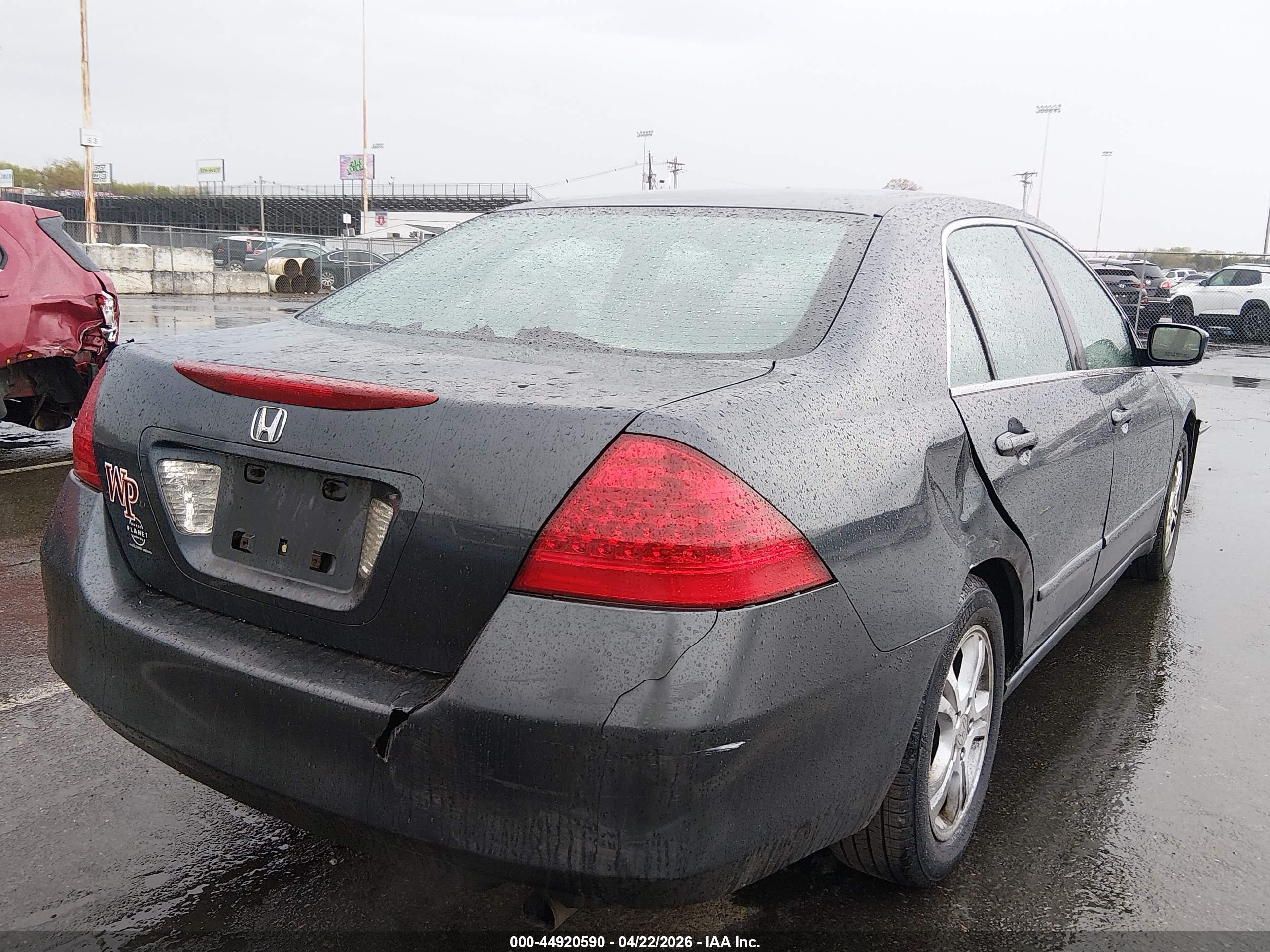 HONDA ACCORD image 4