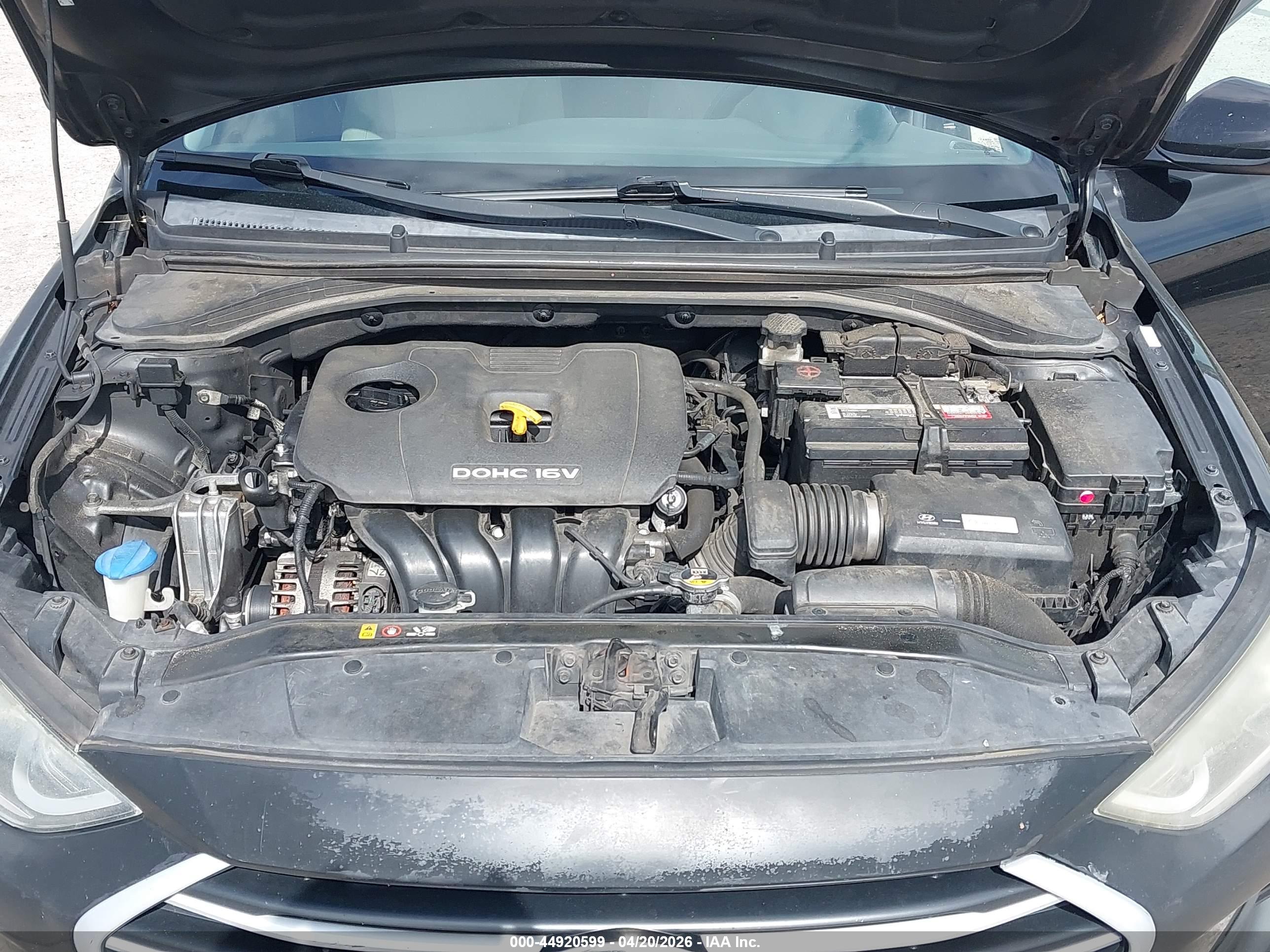 HYUNDAI ELANTRA image 10