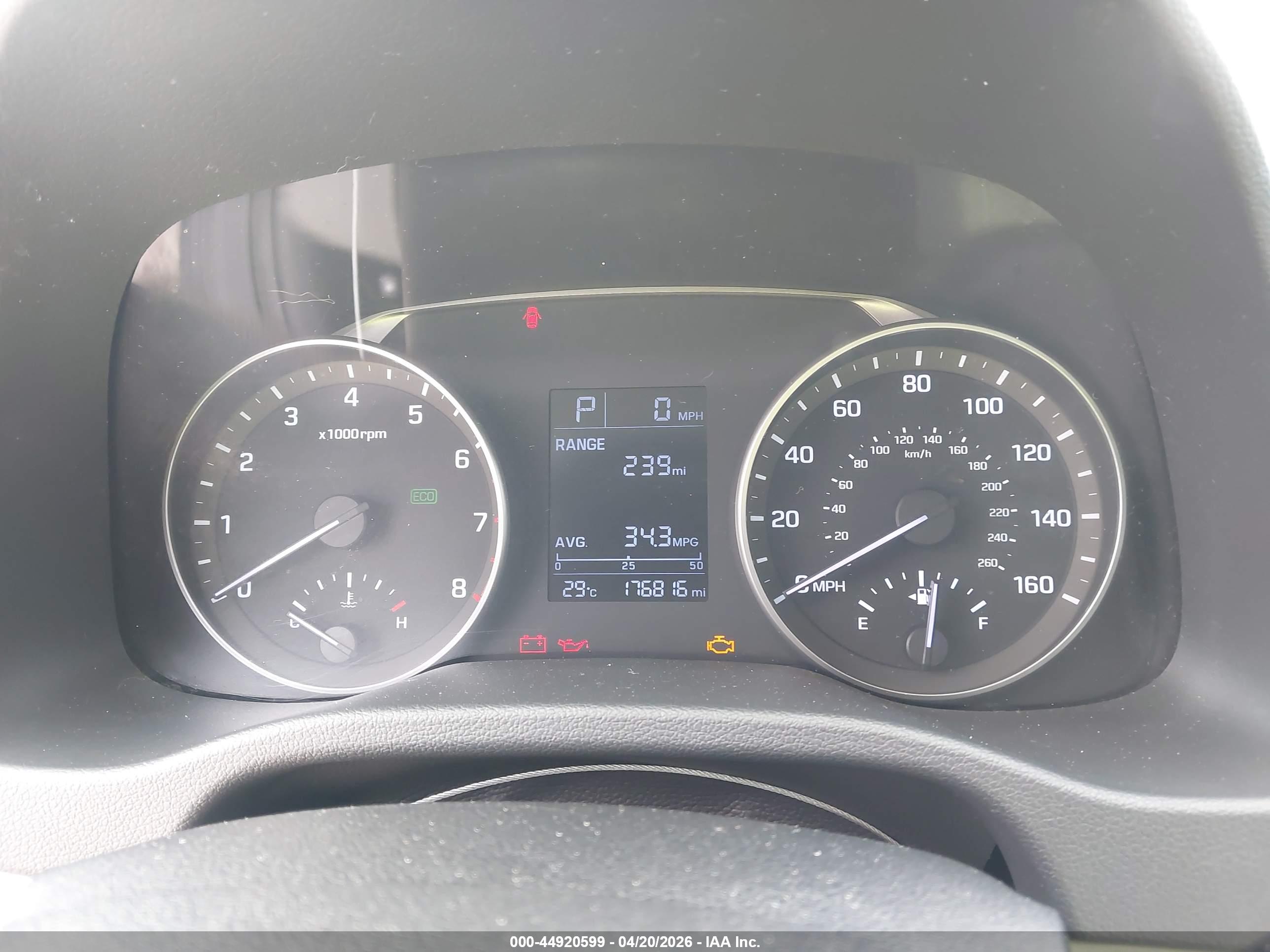 HYUNDAI ELANTRA image 7