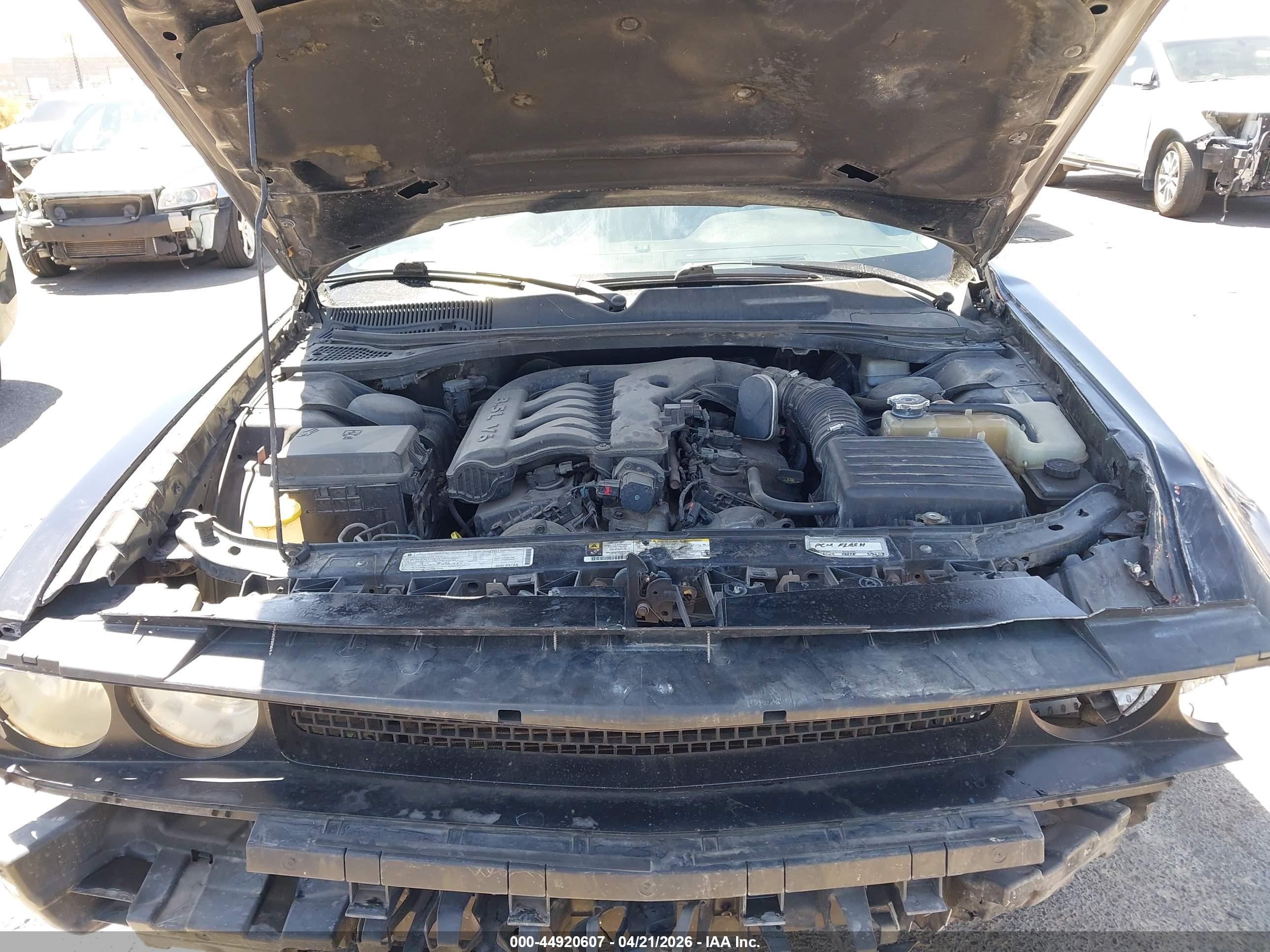 DODGE CHALLENGER image 10