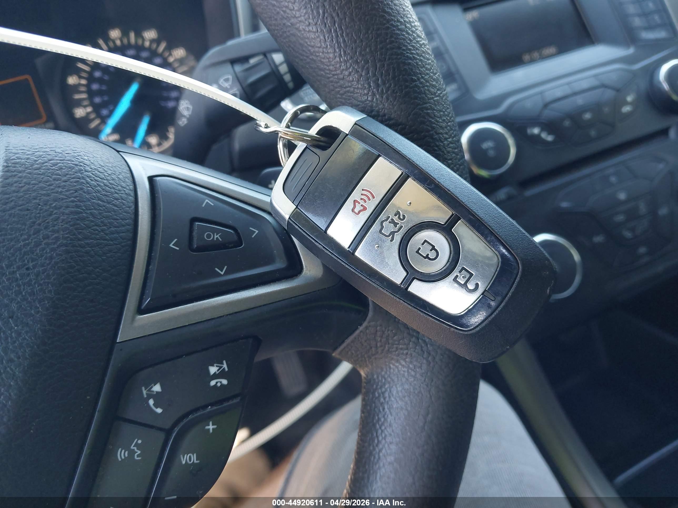 FORD FUSION image 11