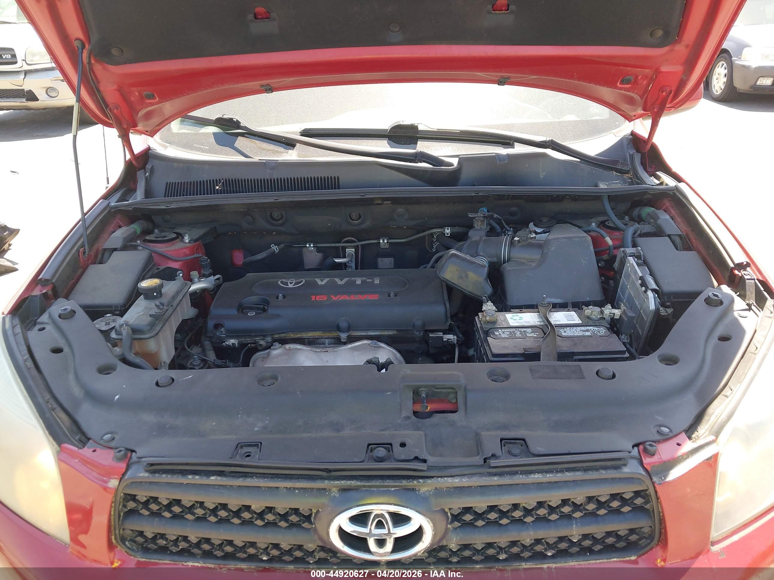 TOYOTA RAV4 image 10