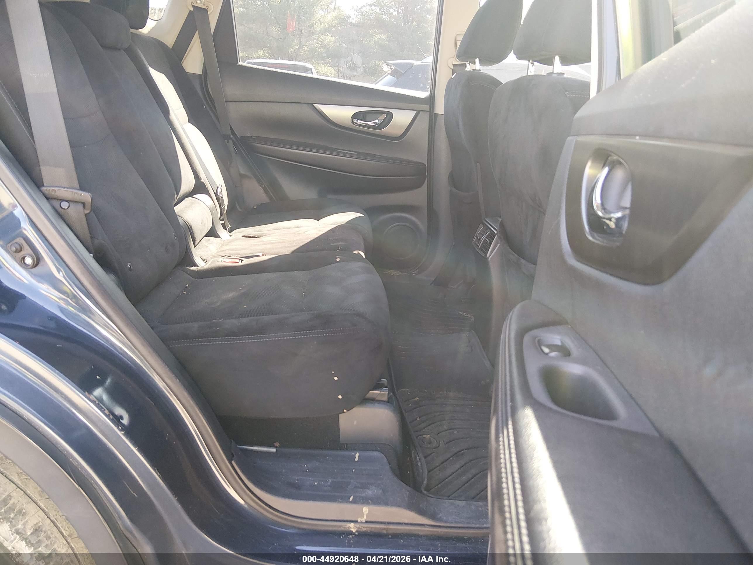 NISSAN ROGUE image 8