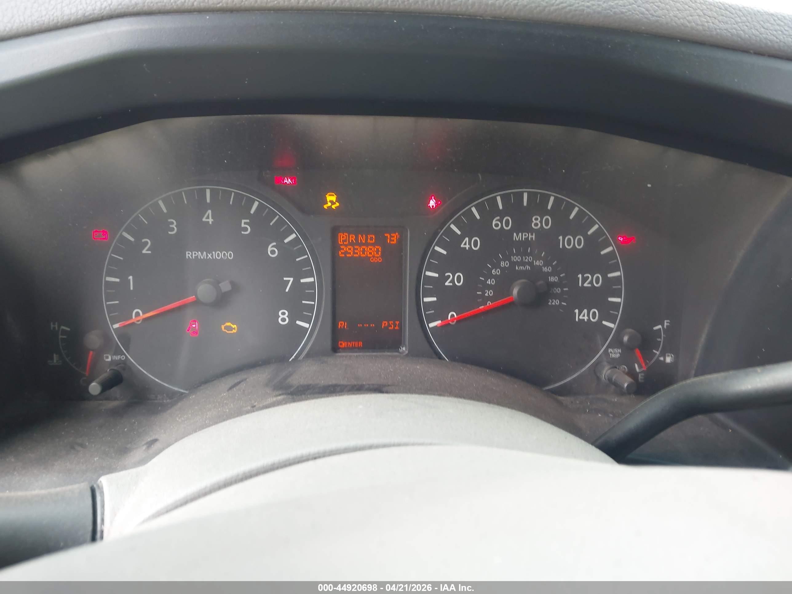 NISSAN NV image 7