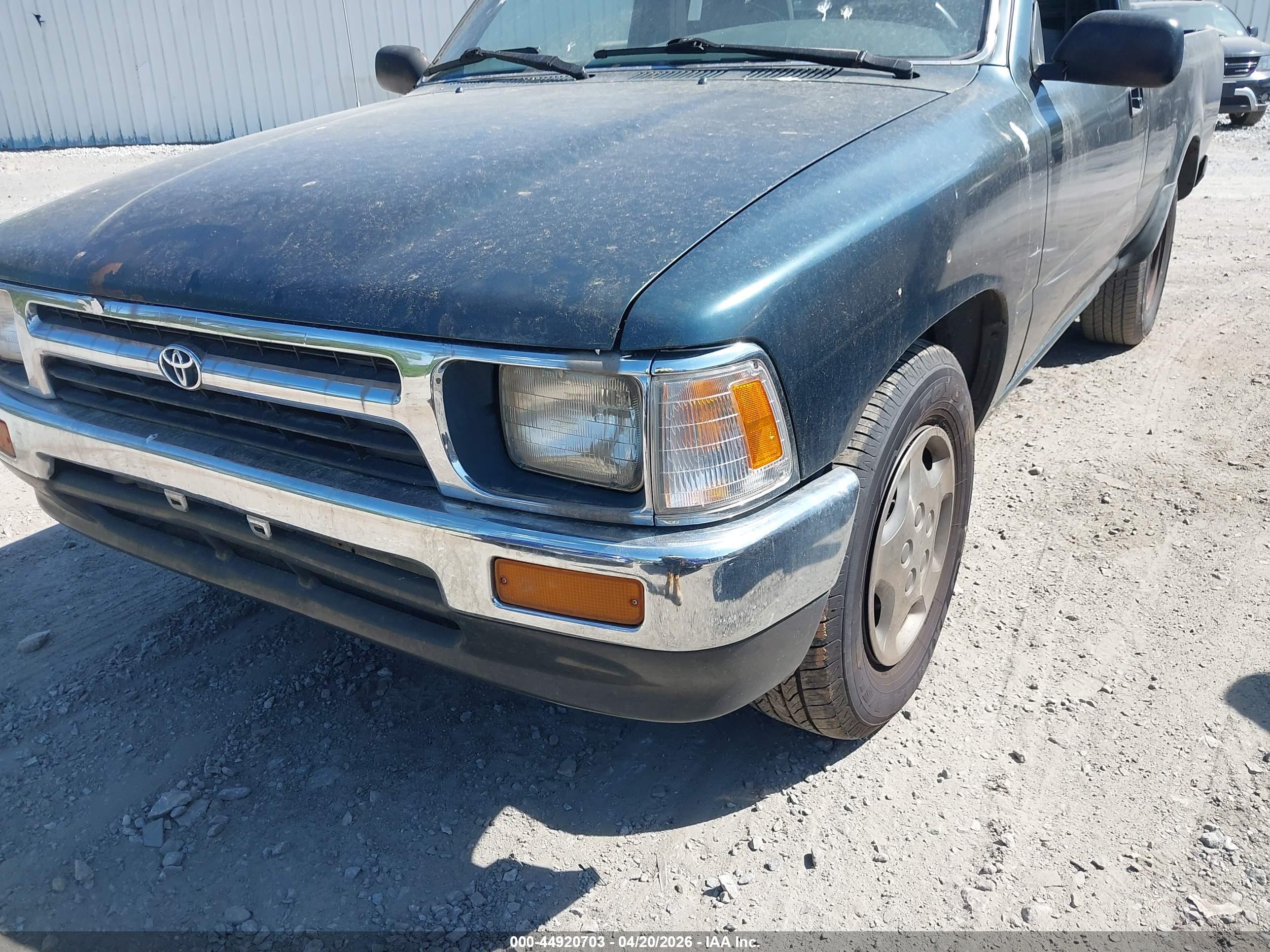 TOYOTA PICKUP image 6