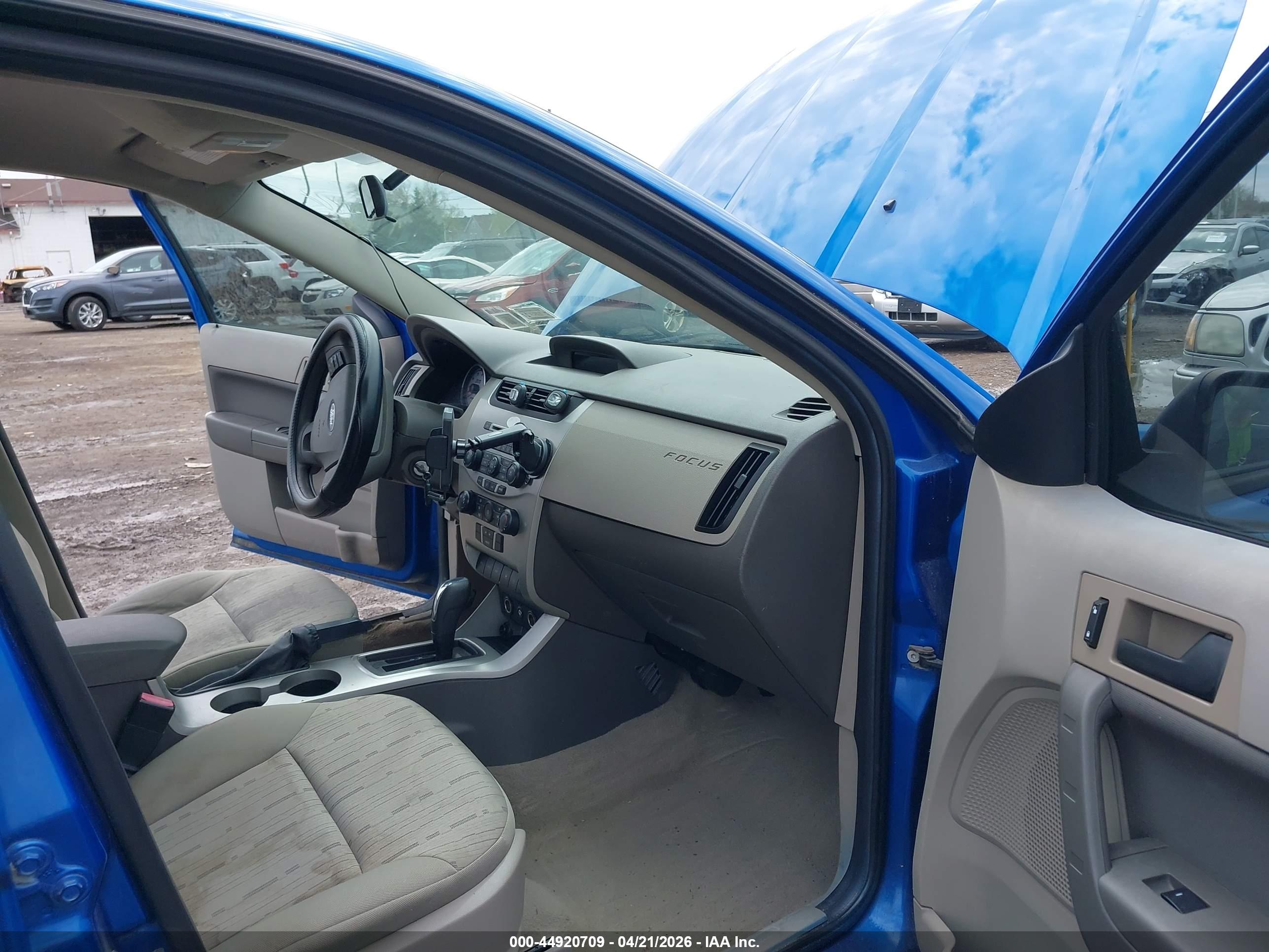 FORD FOCUS image 5