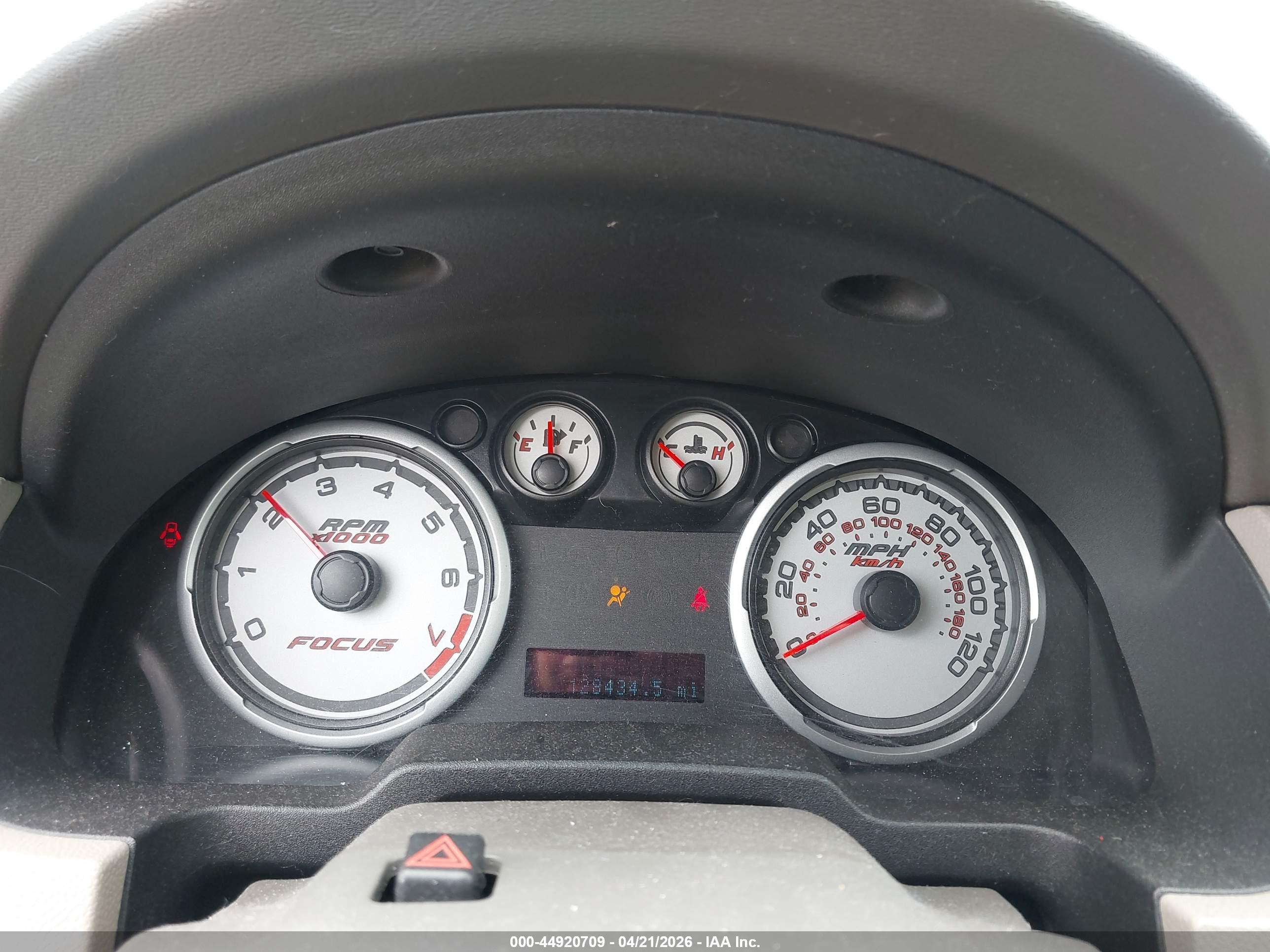 FORD FOCUS image 7
