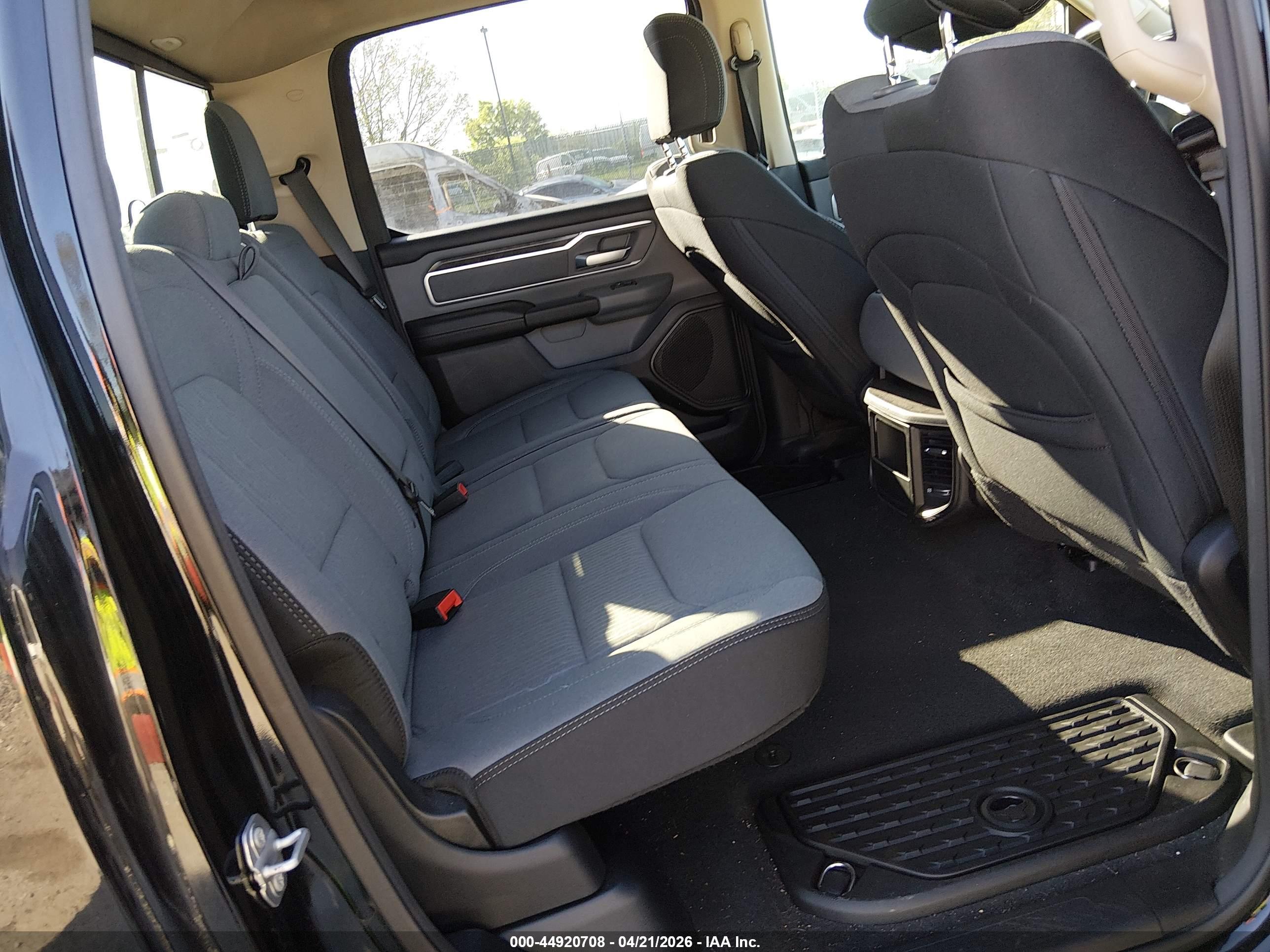 RAM 1500 image 8