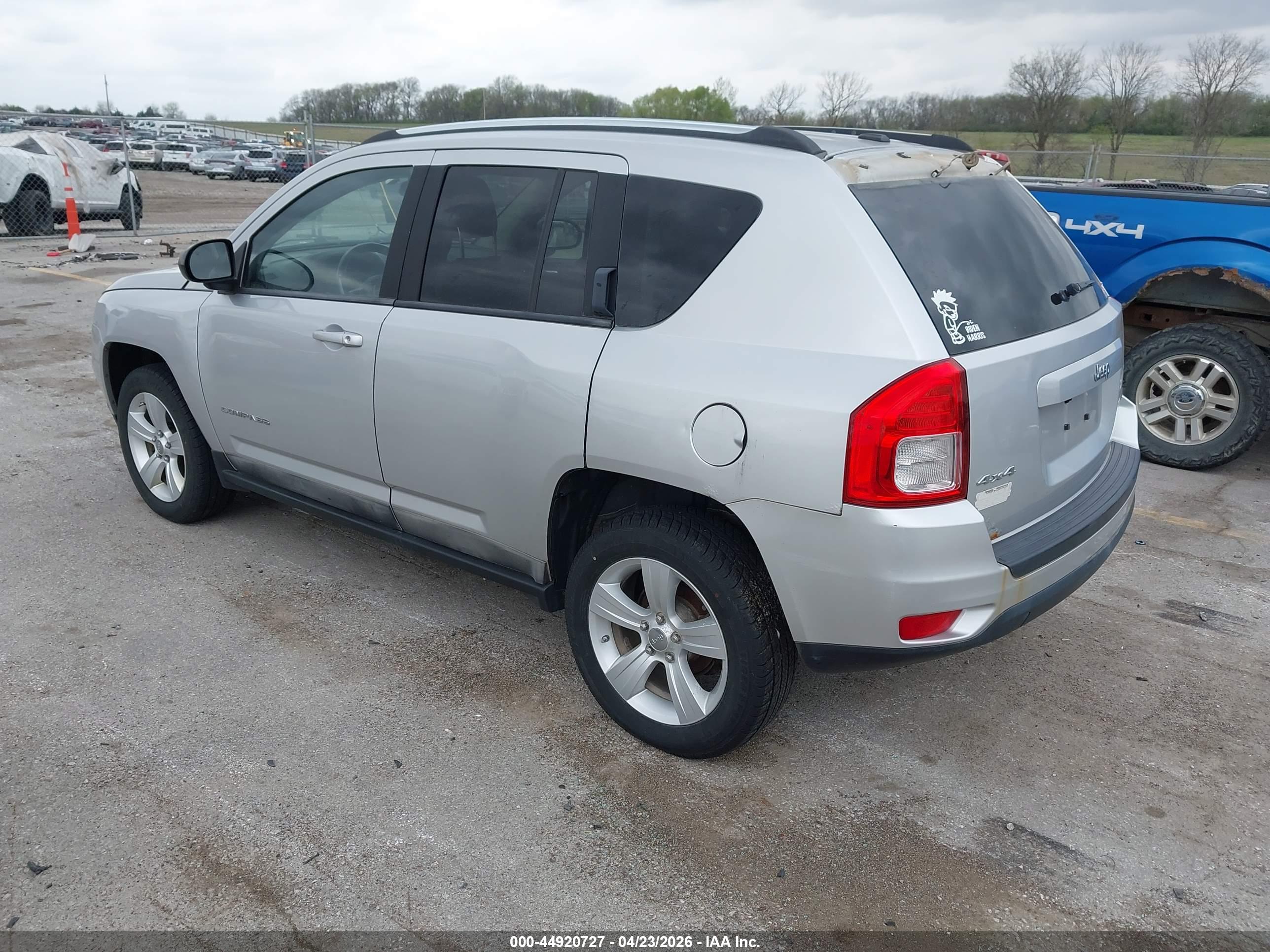 JEEP COMPASS image 3