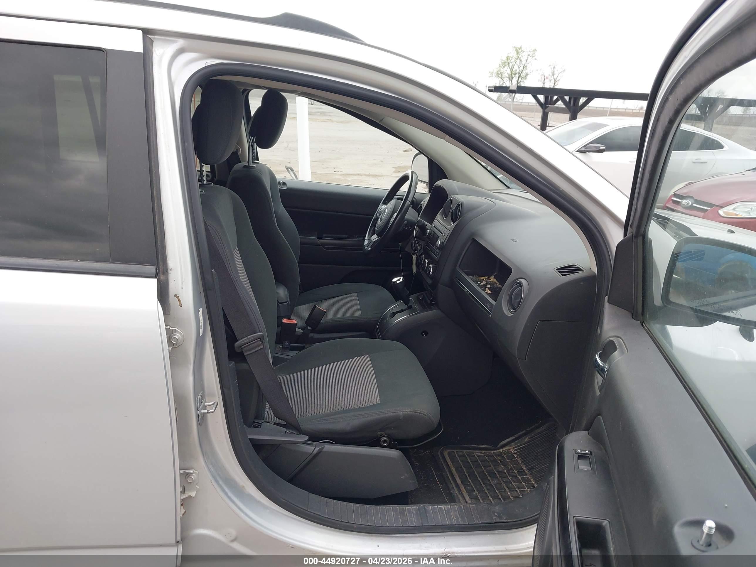 JEEP COMPASS image 5