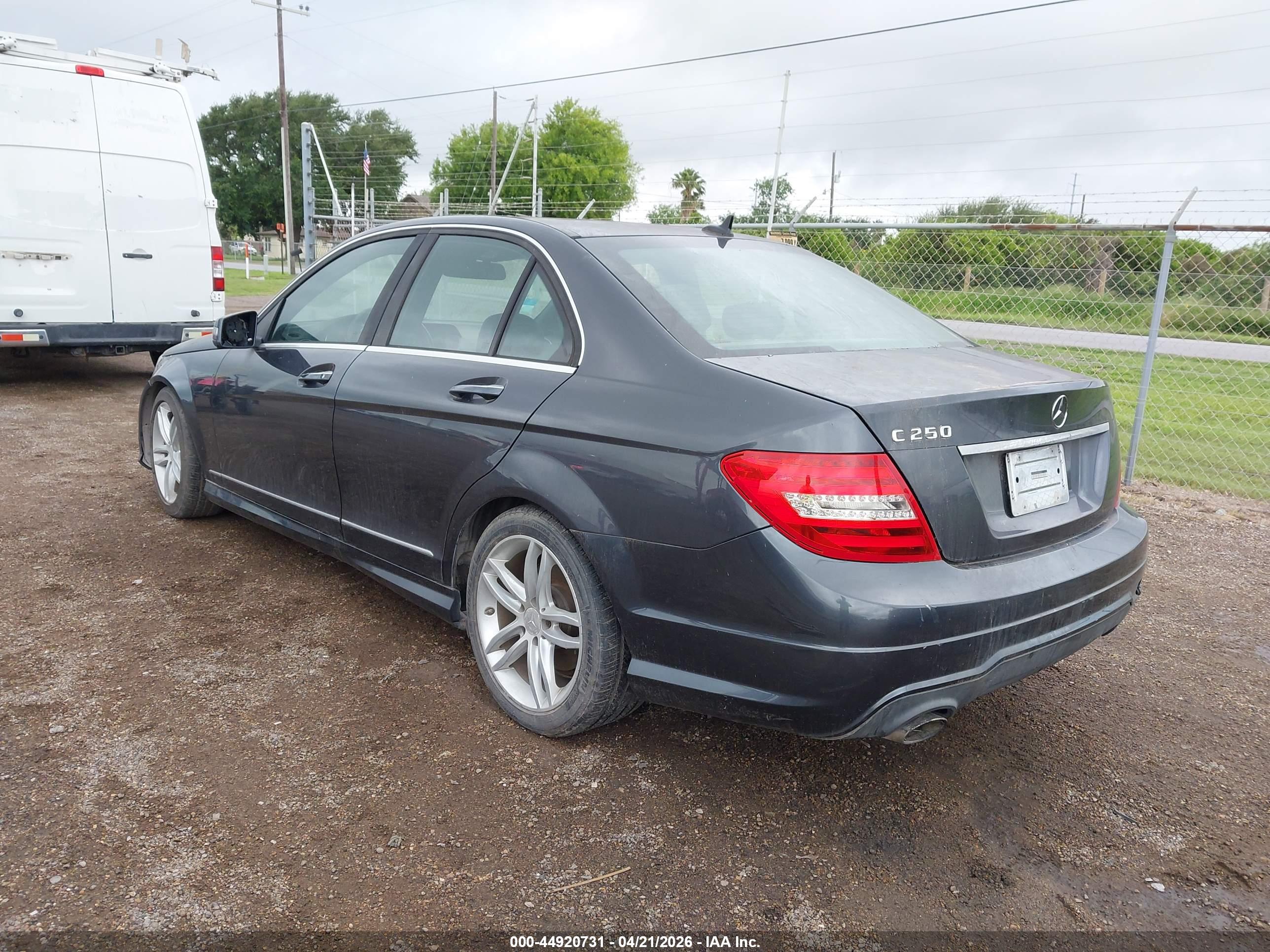 MERCEDES-BENZ C image 3
