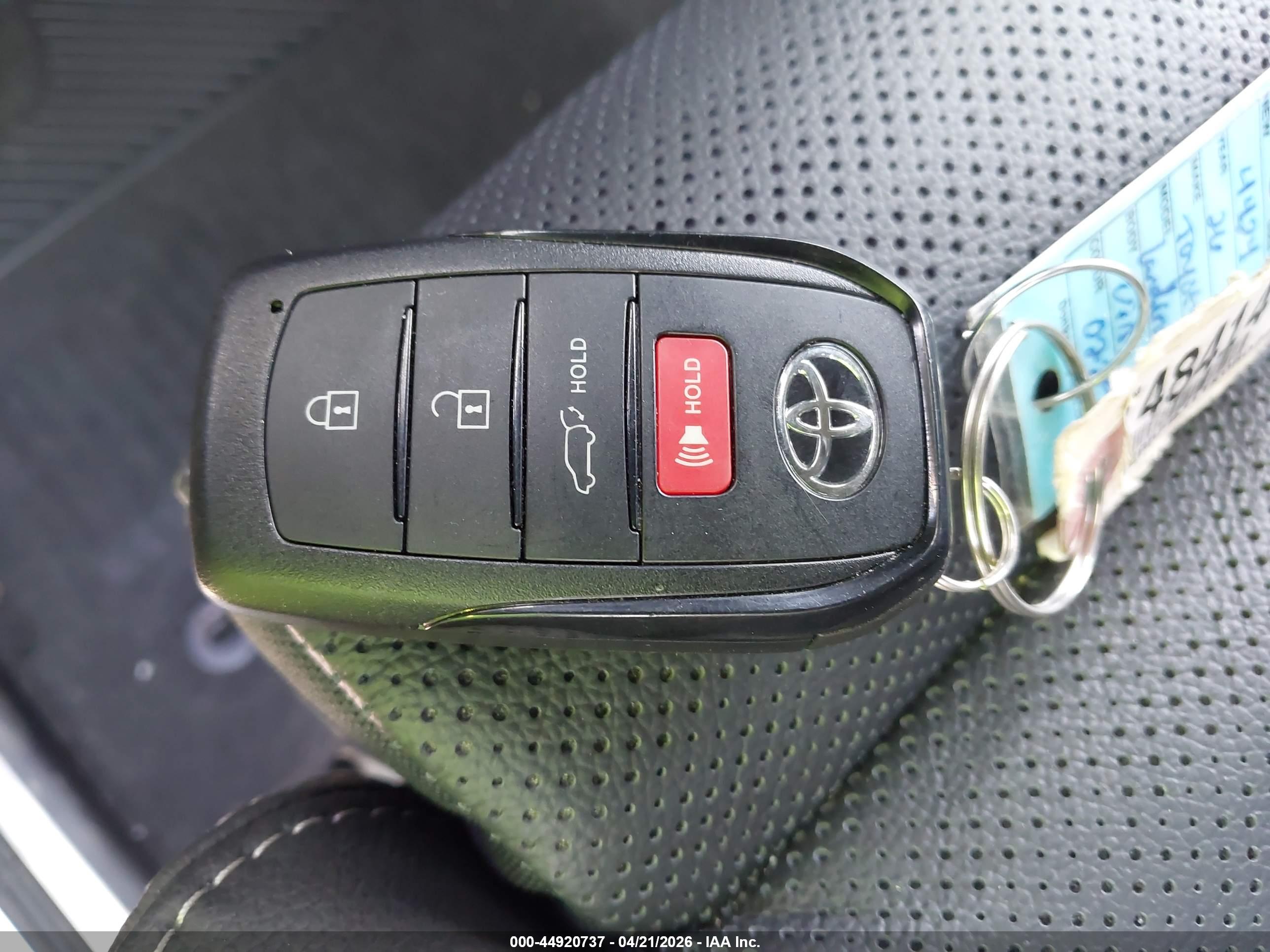 TOYOTA LAND image 11