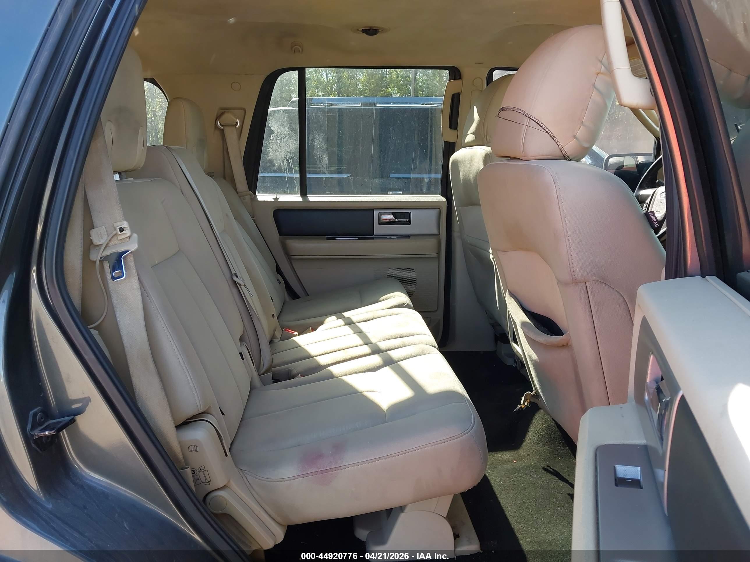 FORD EXPEDITION image 8