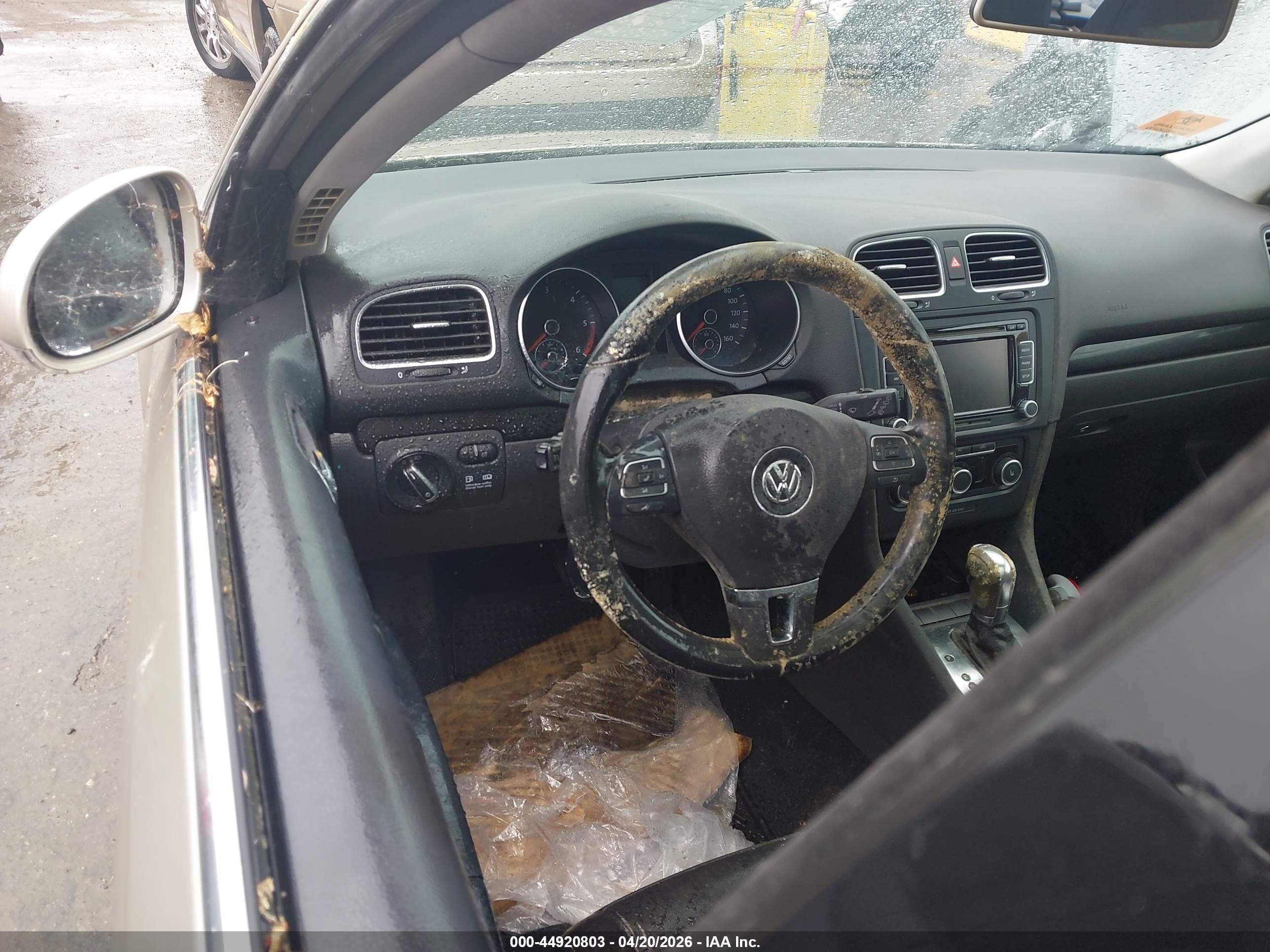 VOLKSWAGEN JETTA image 6