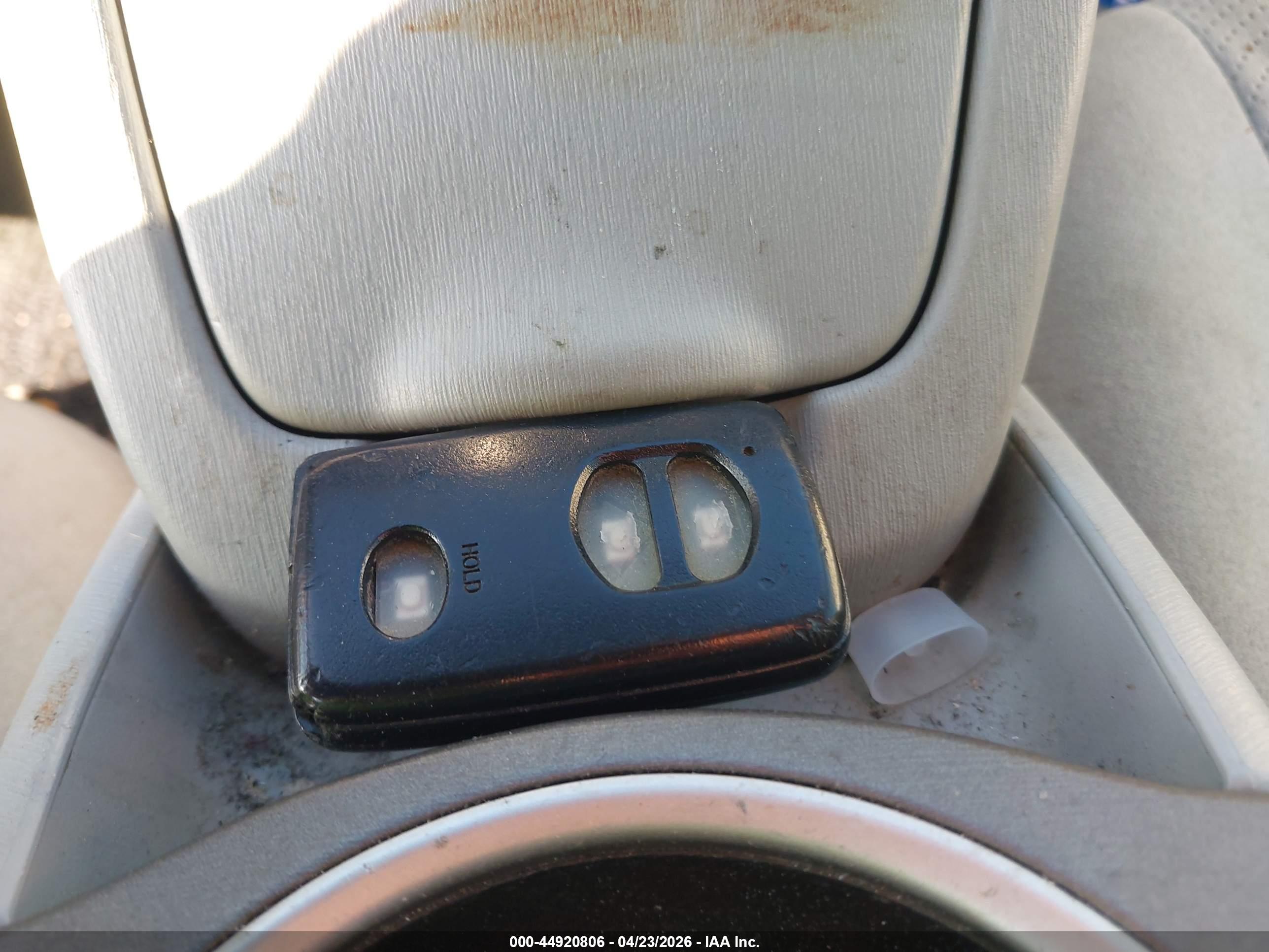 TOYOTA PRIUS image 11