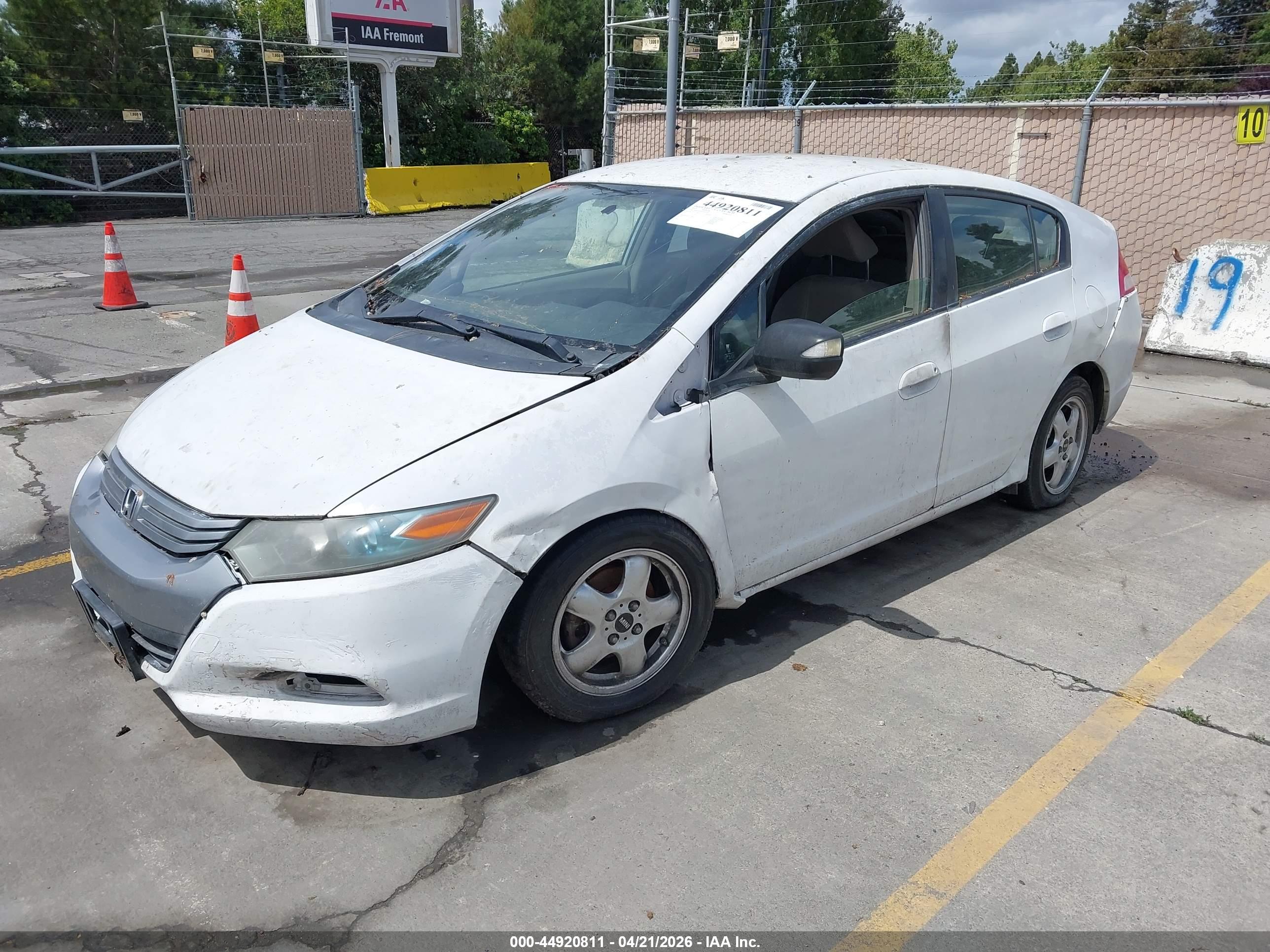 HONDA INSIGHT image 2