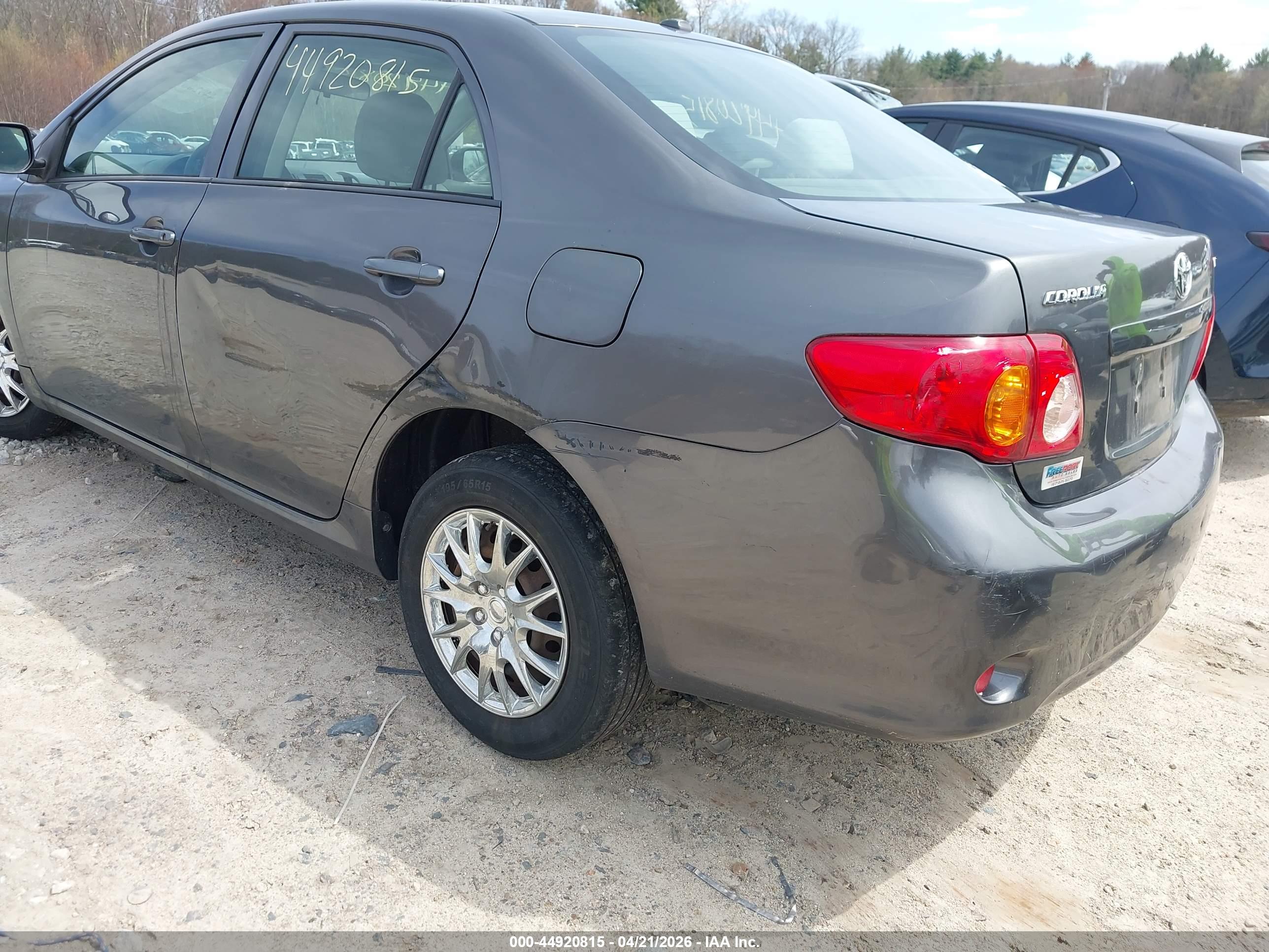 TOYOTA COROLLA image 3