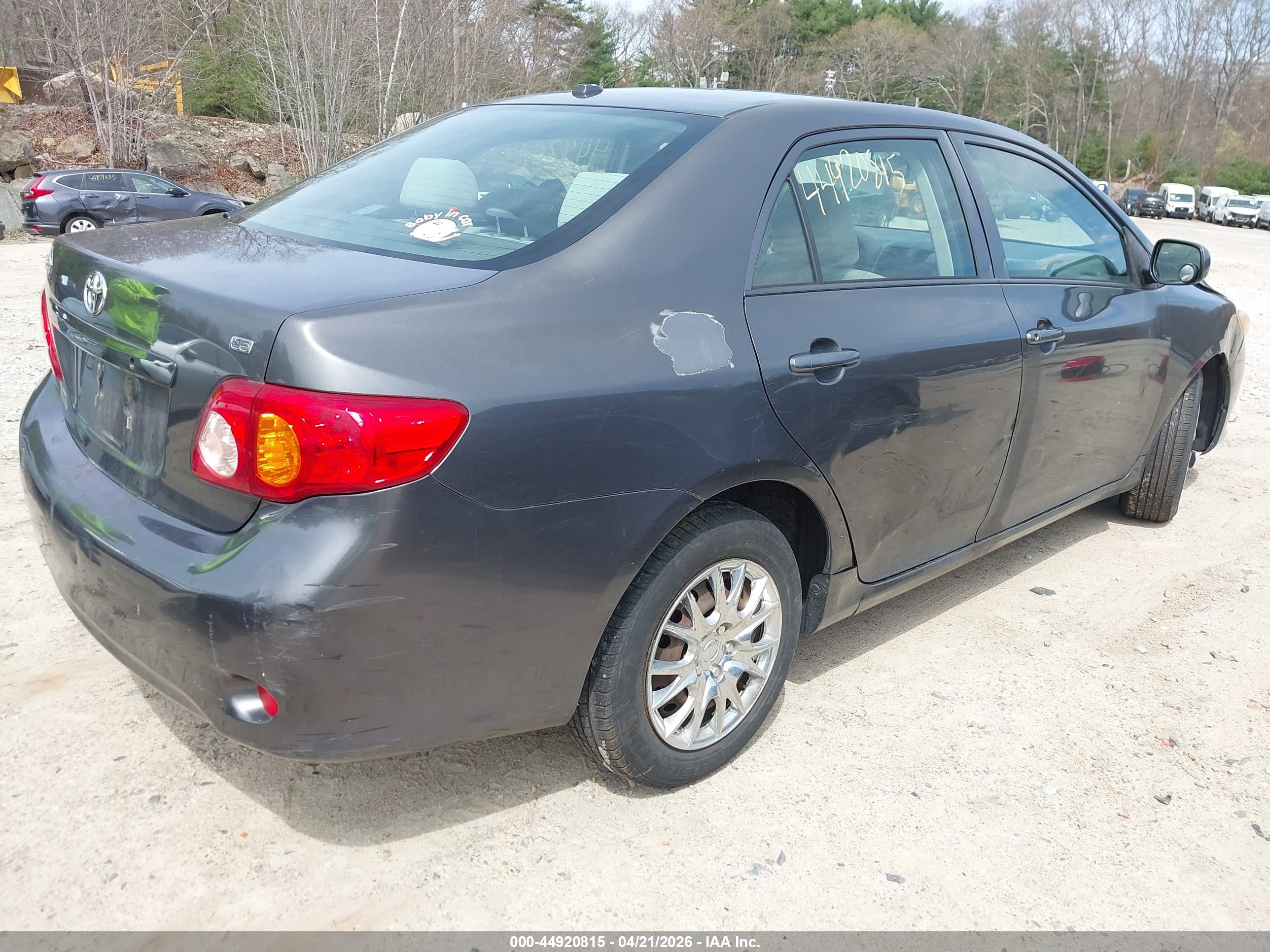 TOYOTA COROLLA image 4