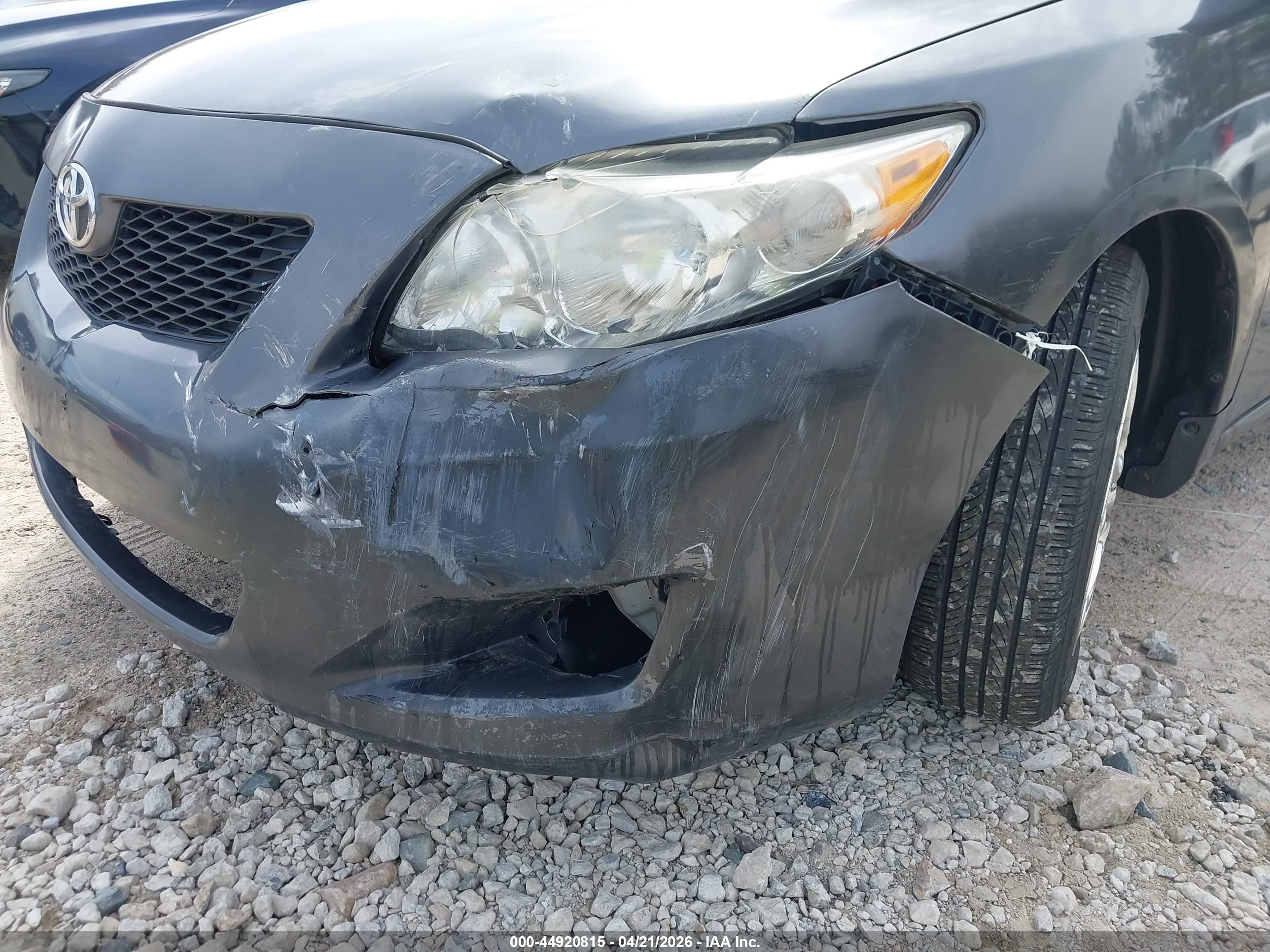 TOYOTA COROLLA image 6