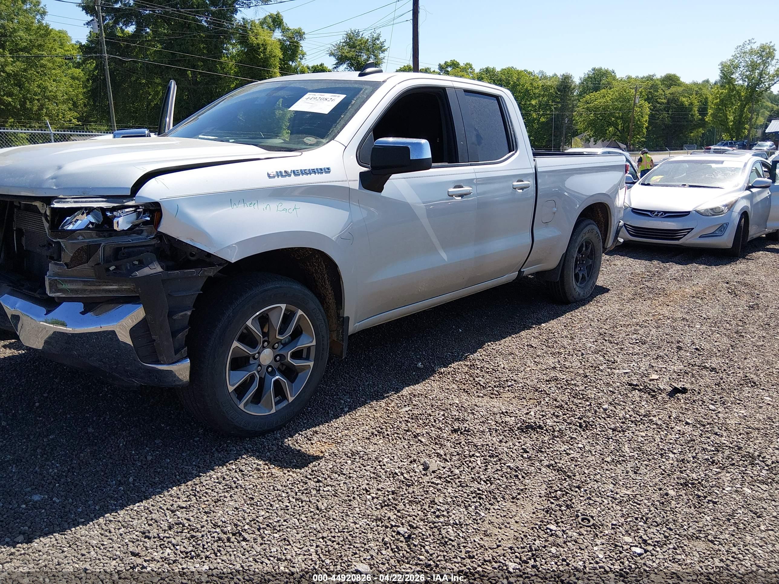 CHEVROLET SILVERADO image 2