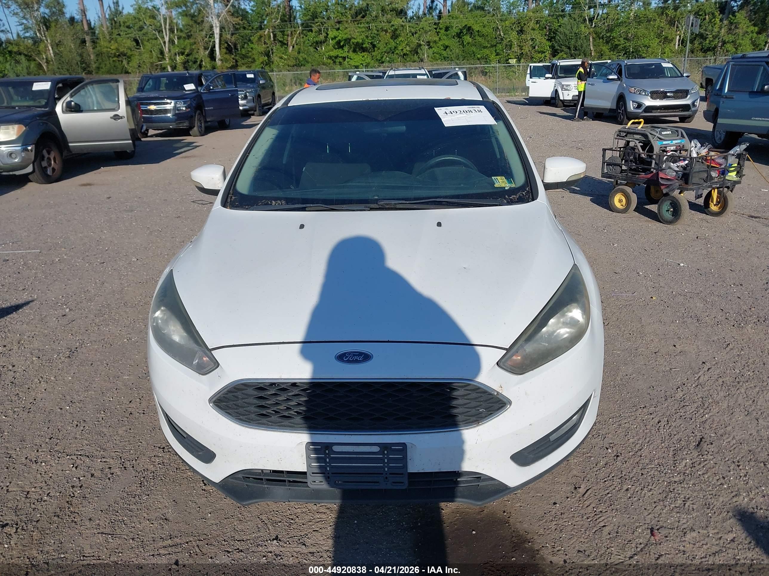 FORD FOCUS image 6