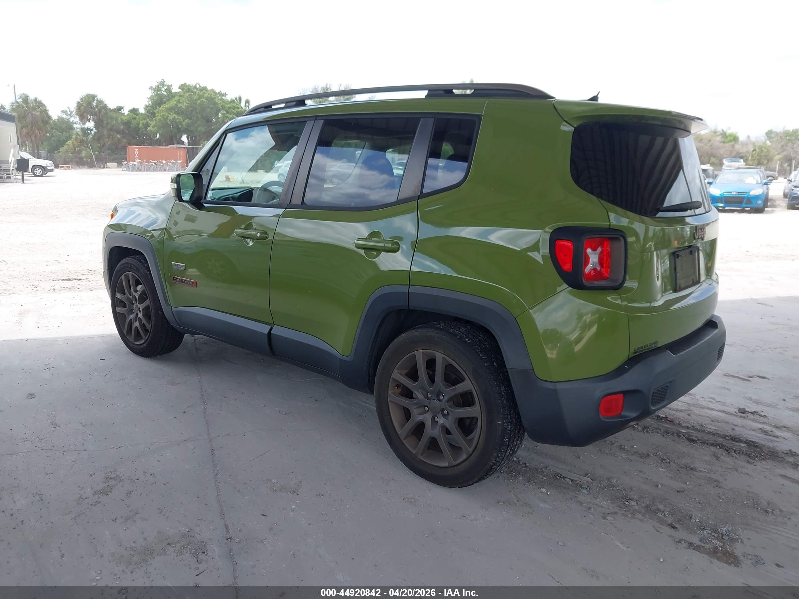 JEEP RENEGADE image 3