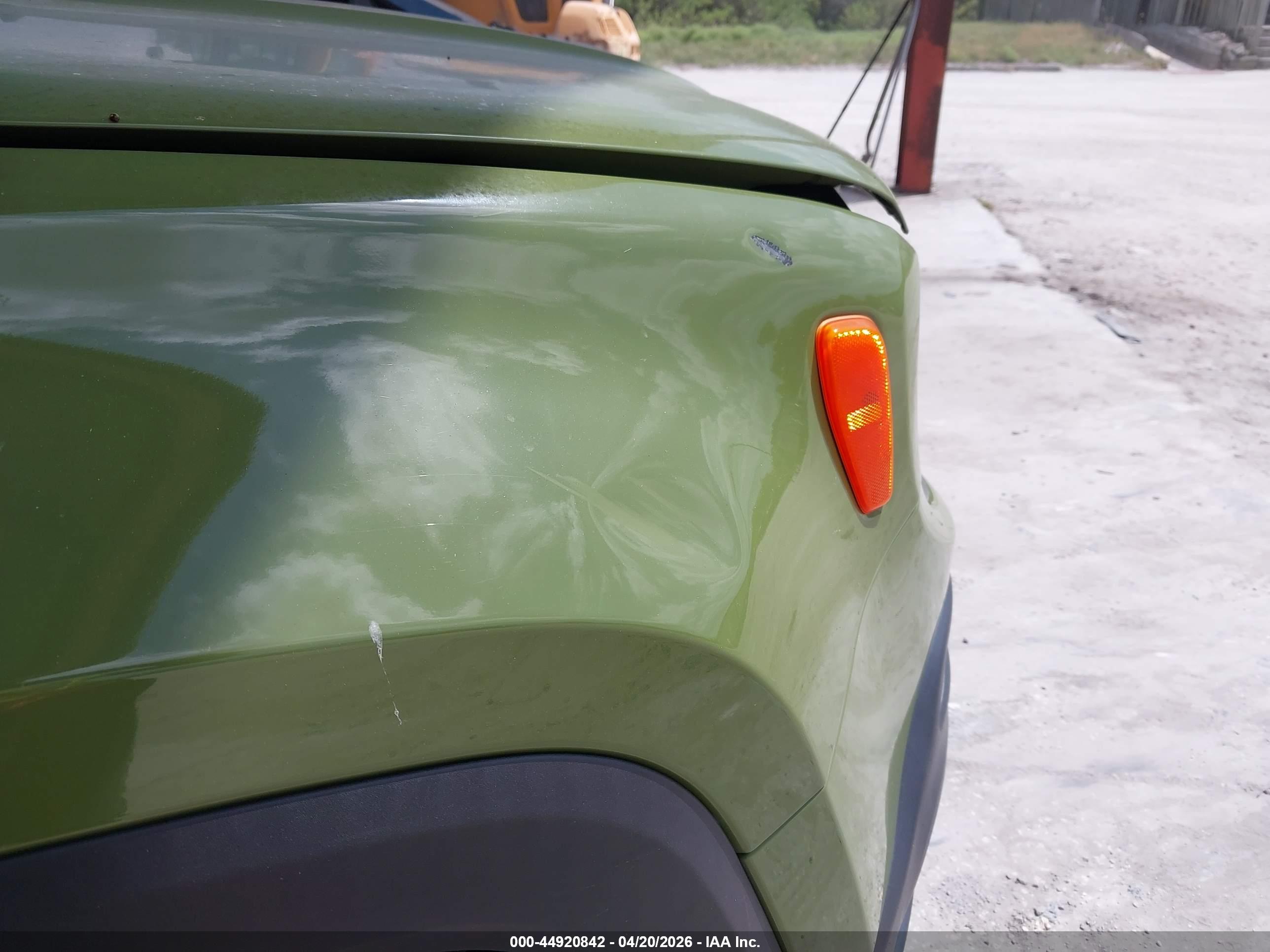 JEEP RENEGADE image 6