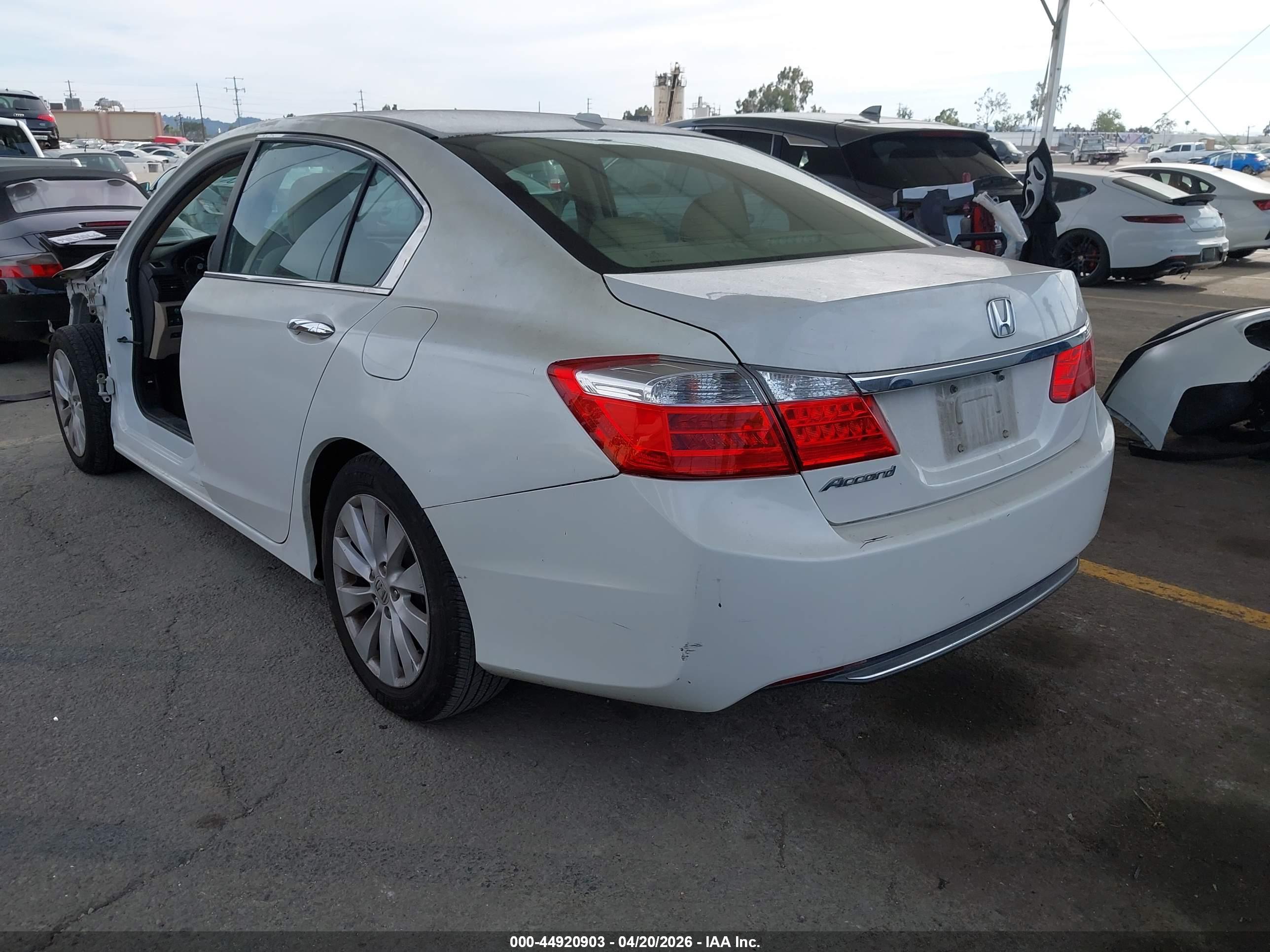 HONDA ACCORD image 3