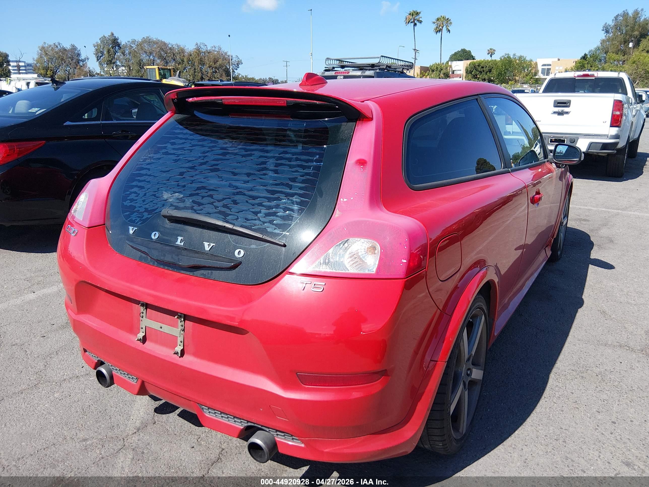 VOLVO C30 image 4