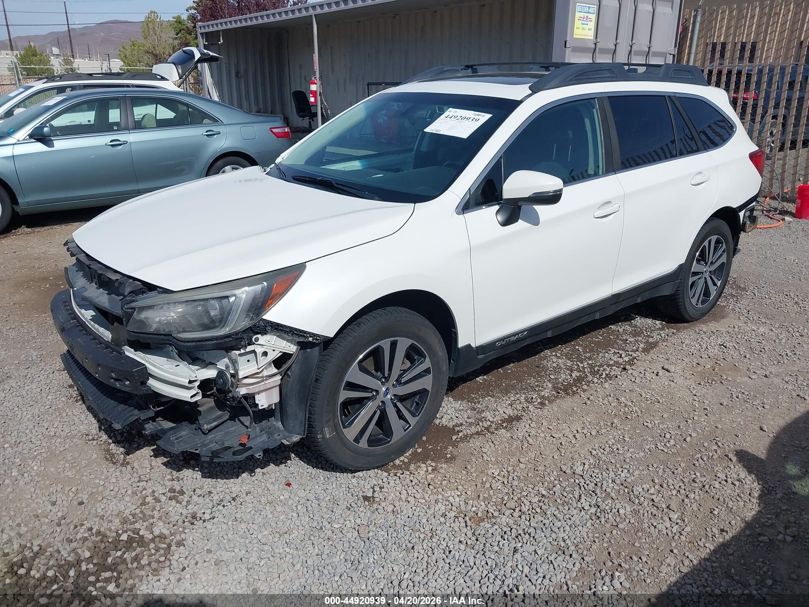SUBARU OUTBACK image 2