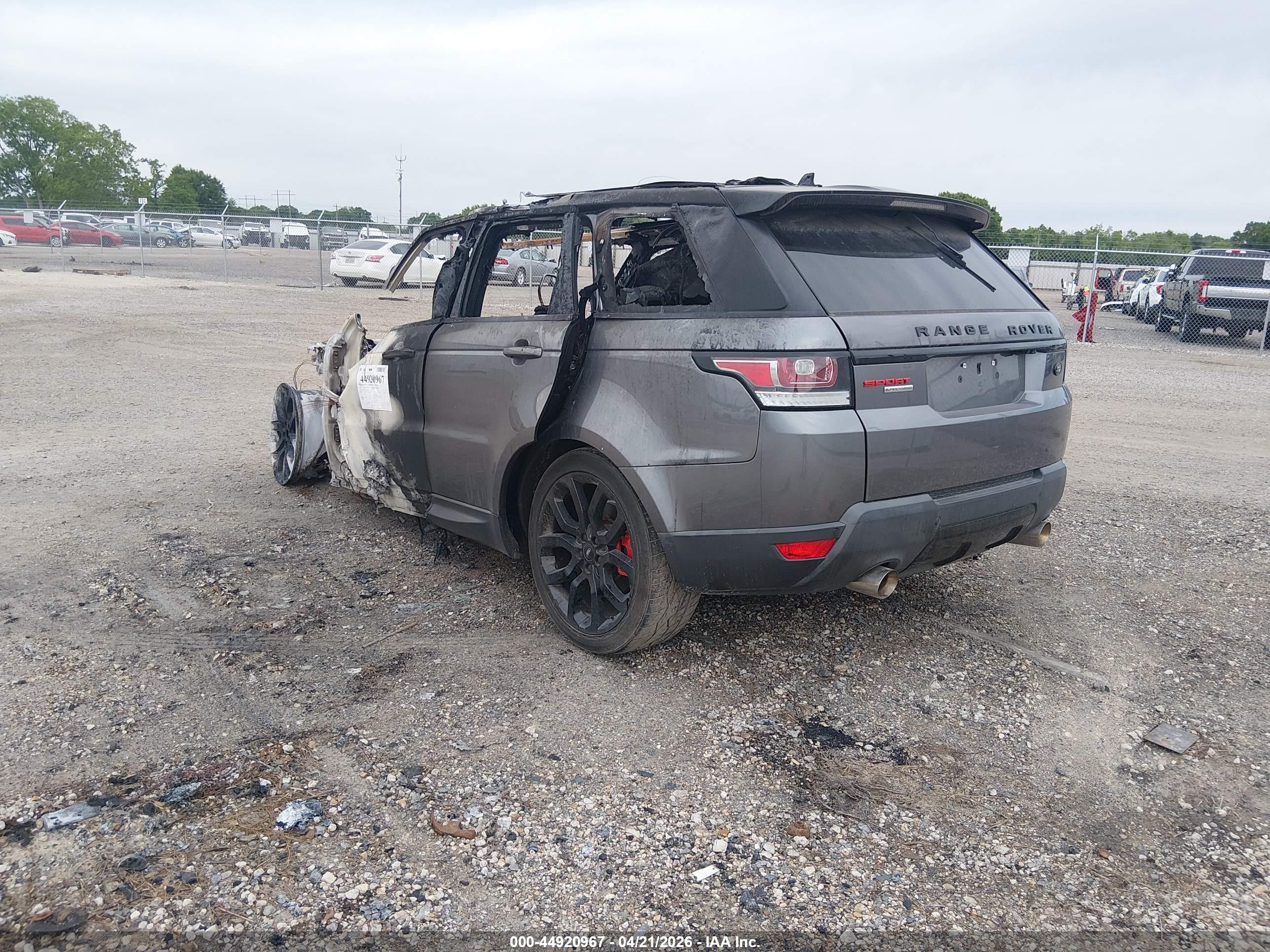 LAND ROVER image 3
