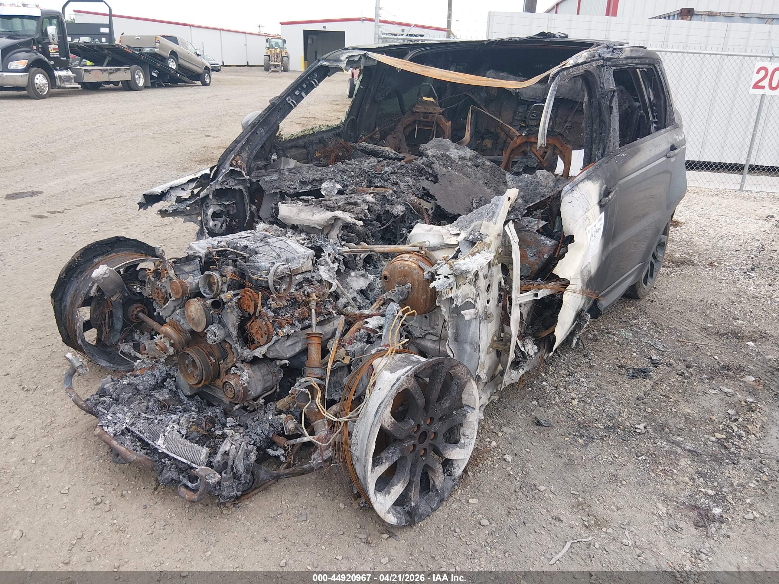 LAND ROVER image 6