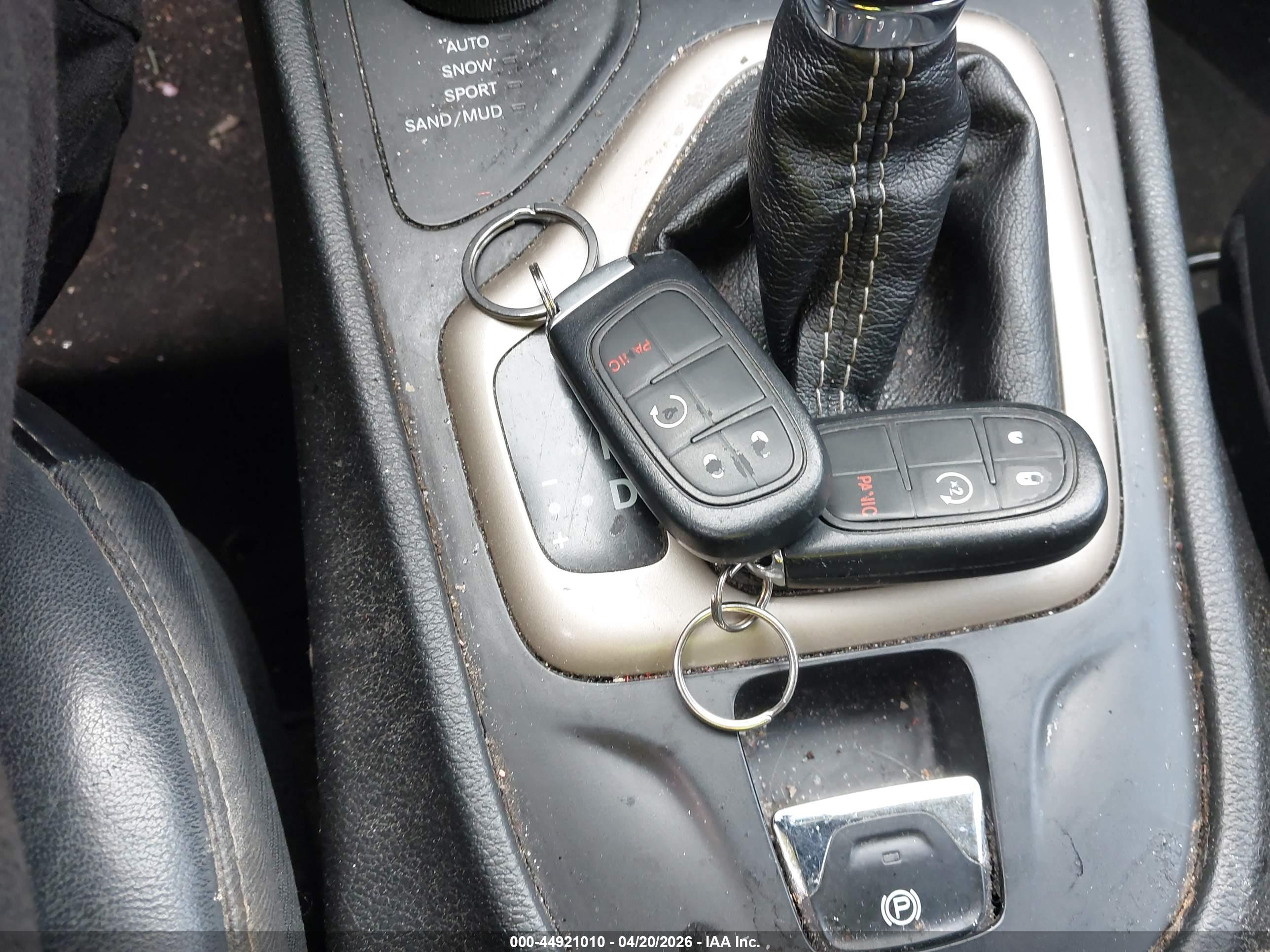 JEEP CHEROKEE image 11