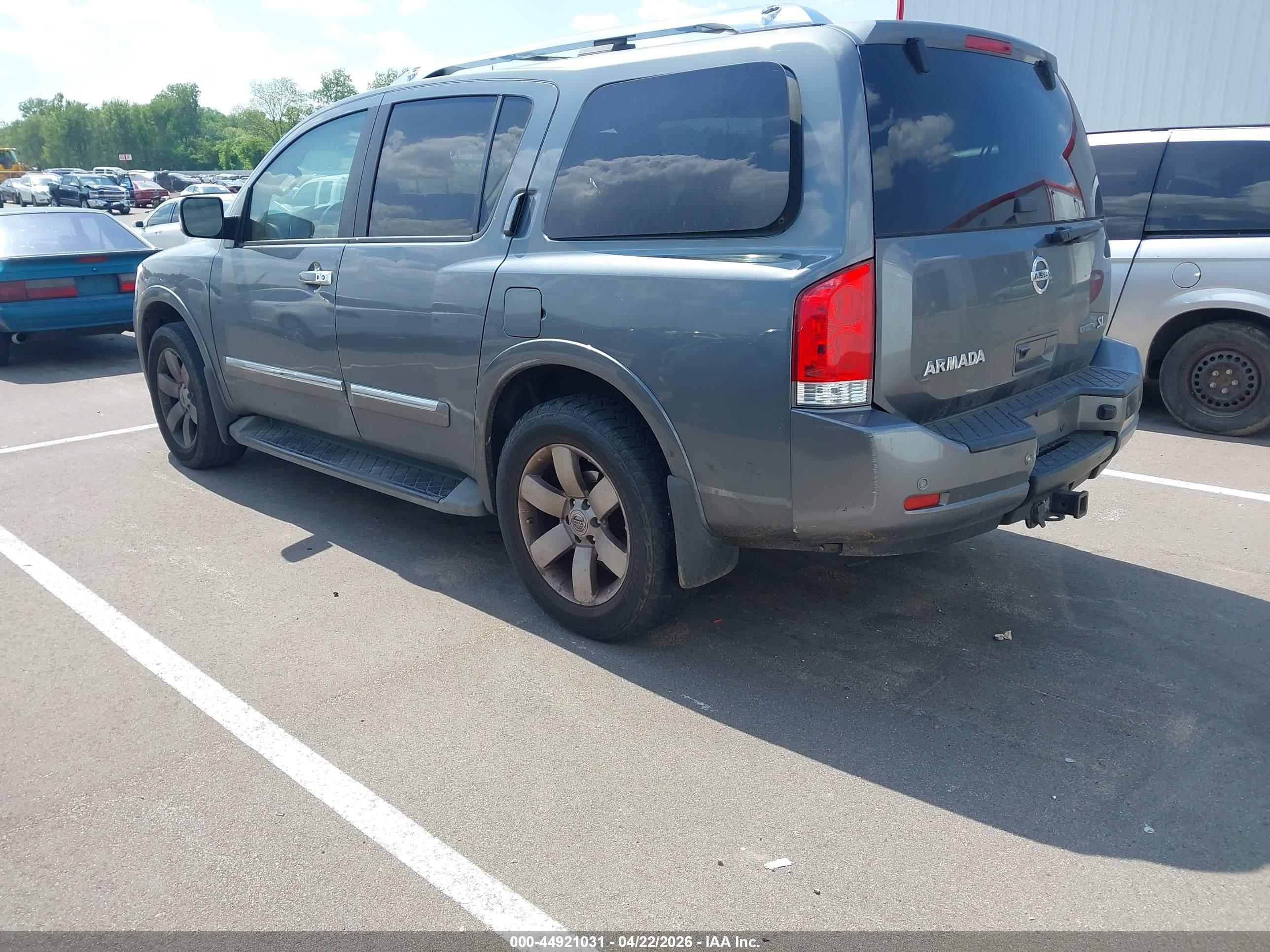 NISSAN ARMADA image 3