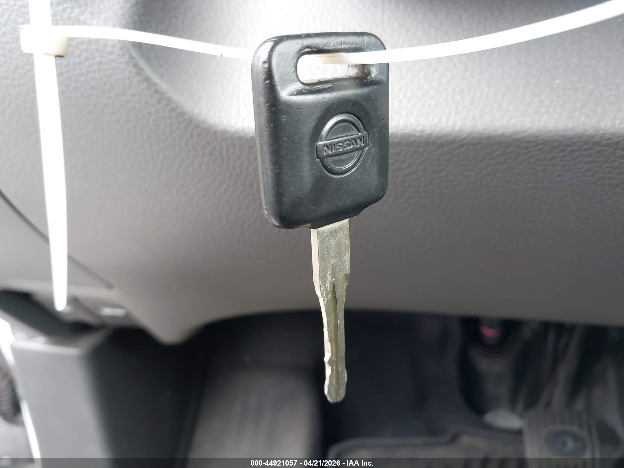 NISSAN NV200 image 11