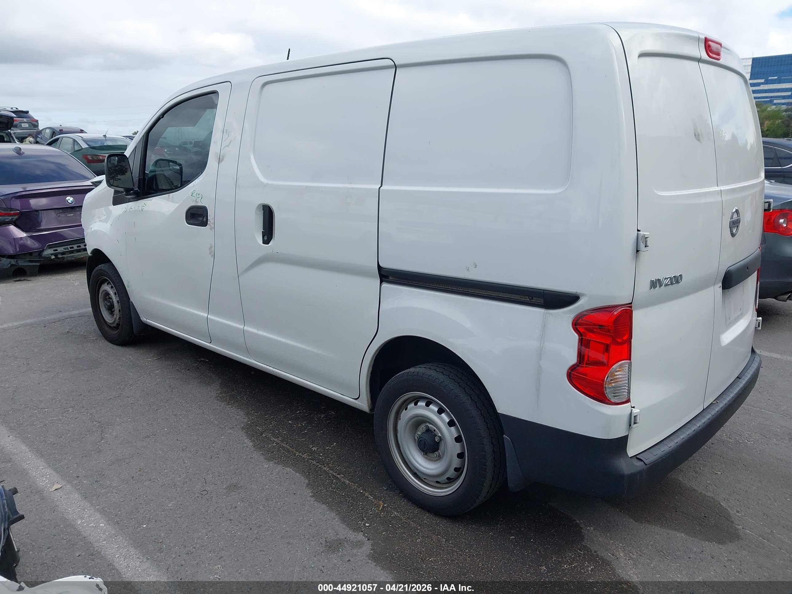 NISSAN NV200 image 3