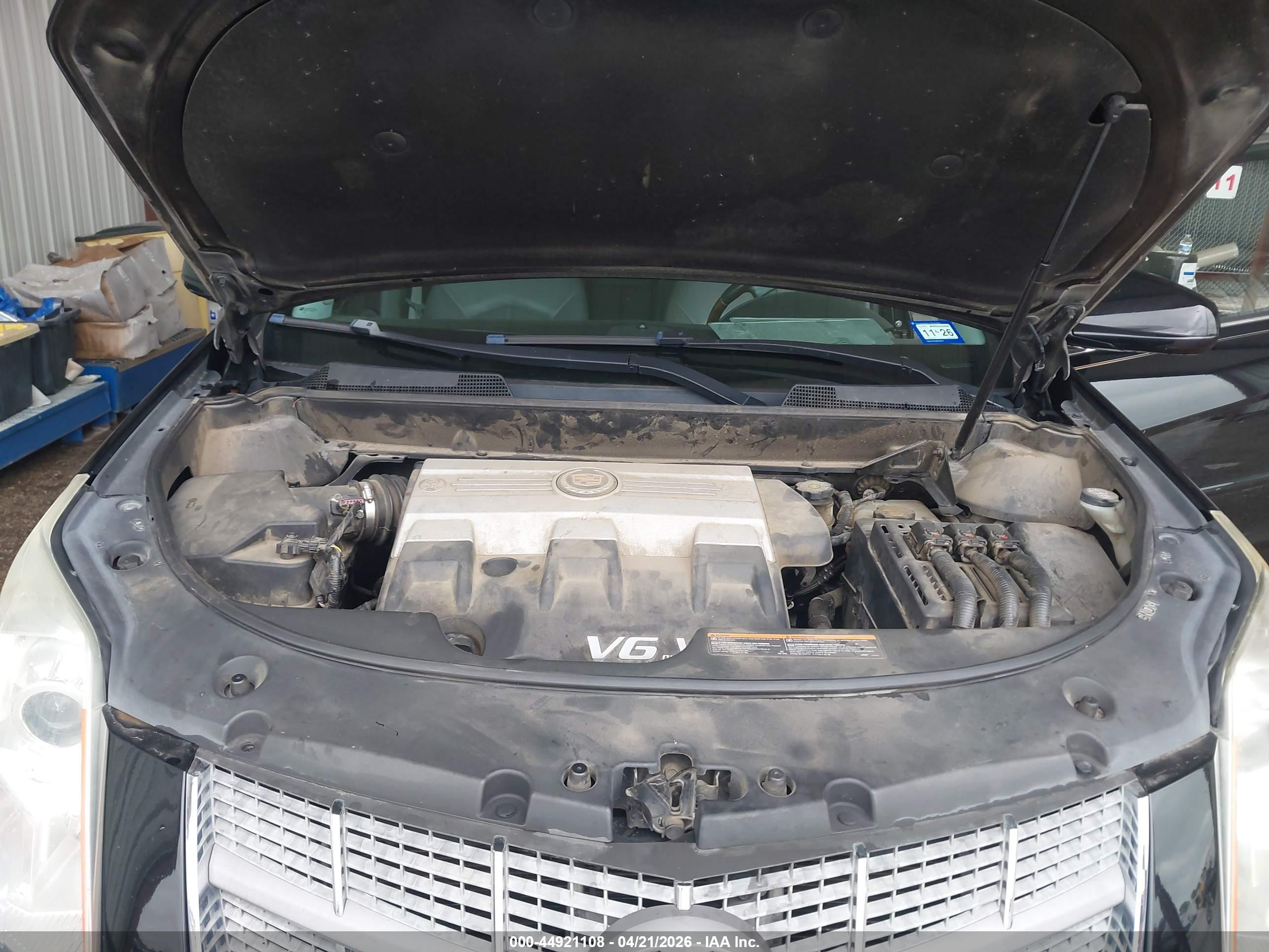 CADILLAC SRX image 10