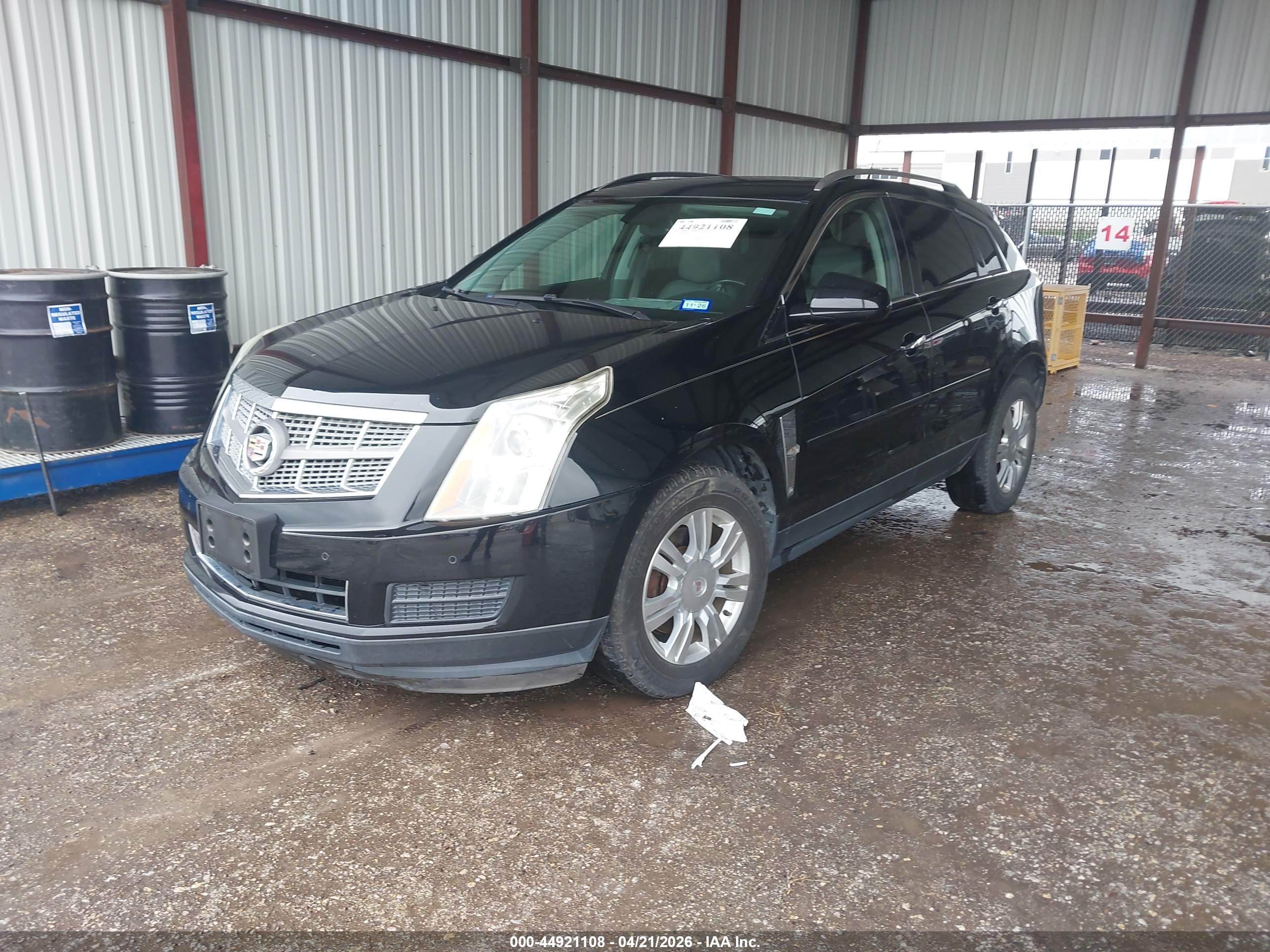 CADILLAC SRX image 2