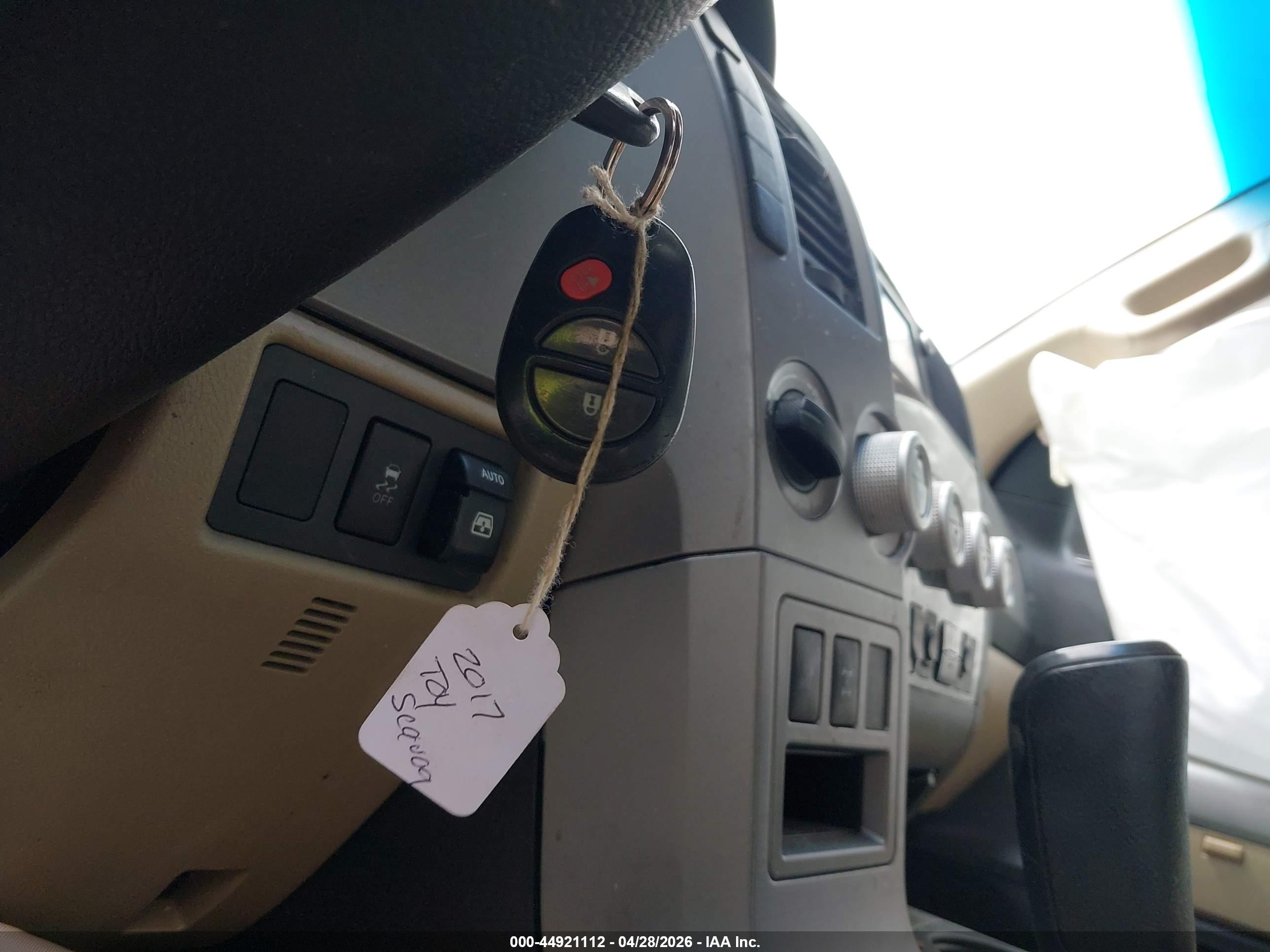 TOYOTA SEQUOIA image 11