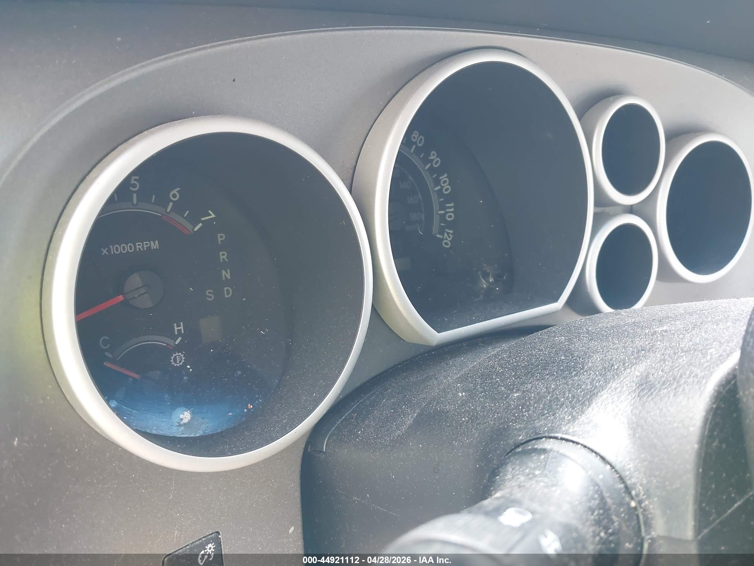 TOYOTA SEQUOIA image 7