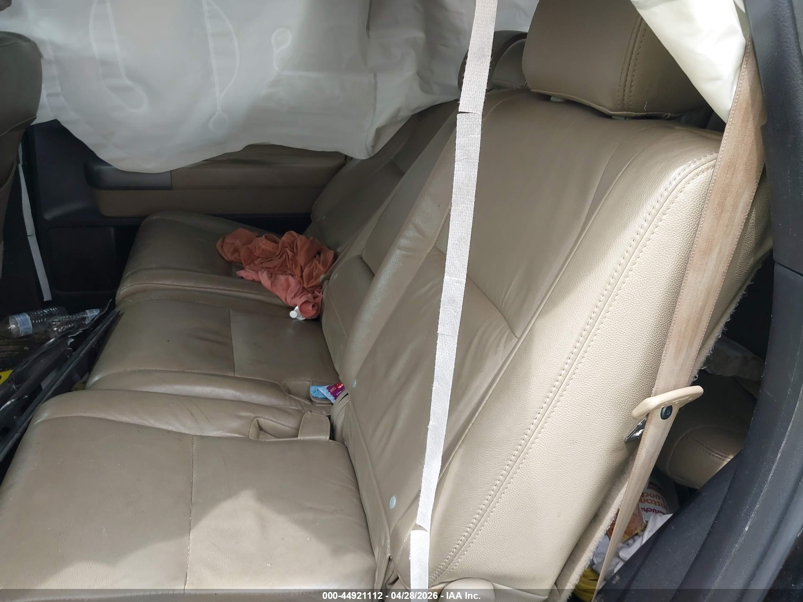 TOYOTA SEQUOIA image 8