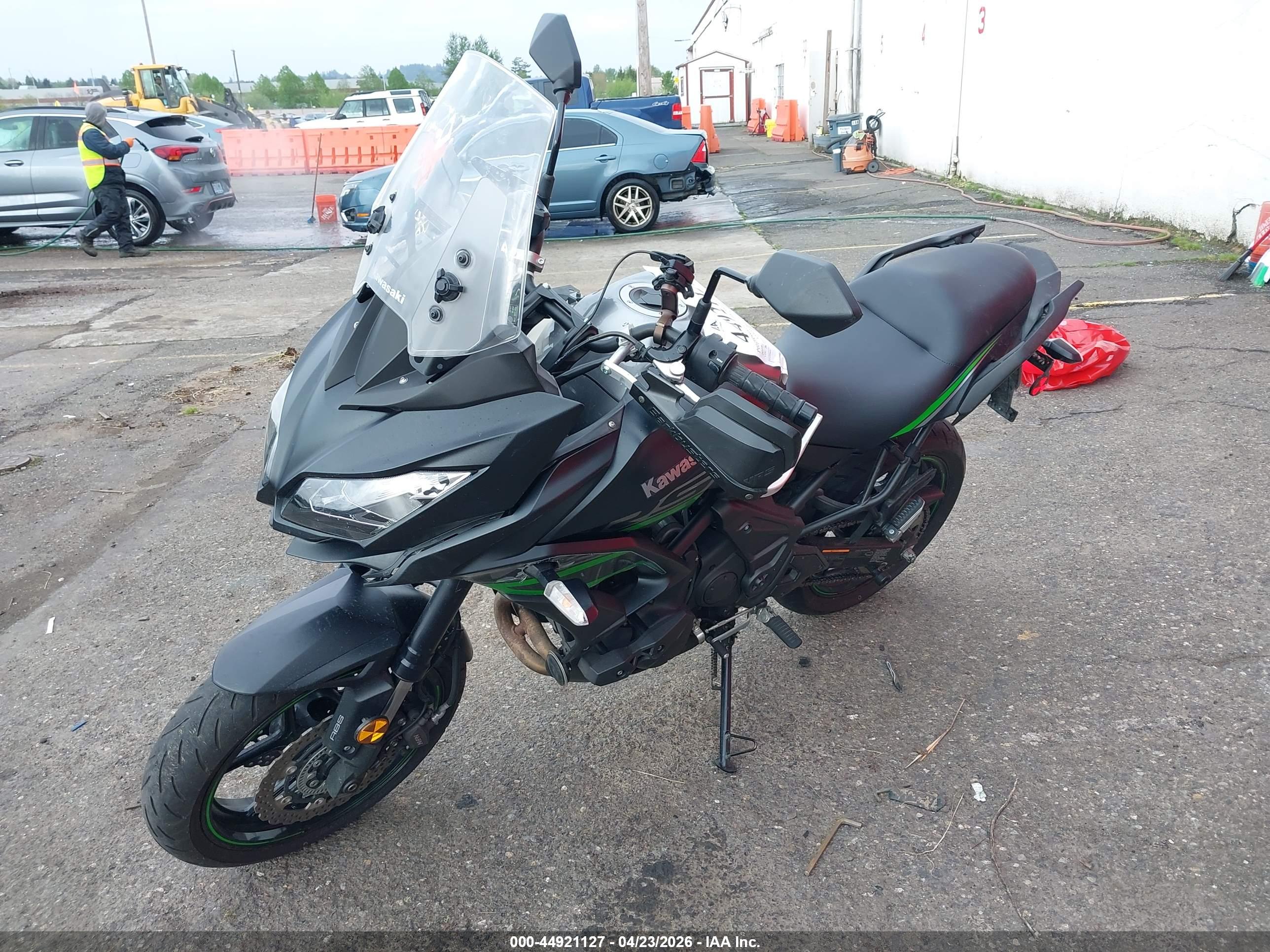 KAWASAKI KLE650 image 2