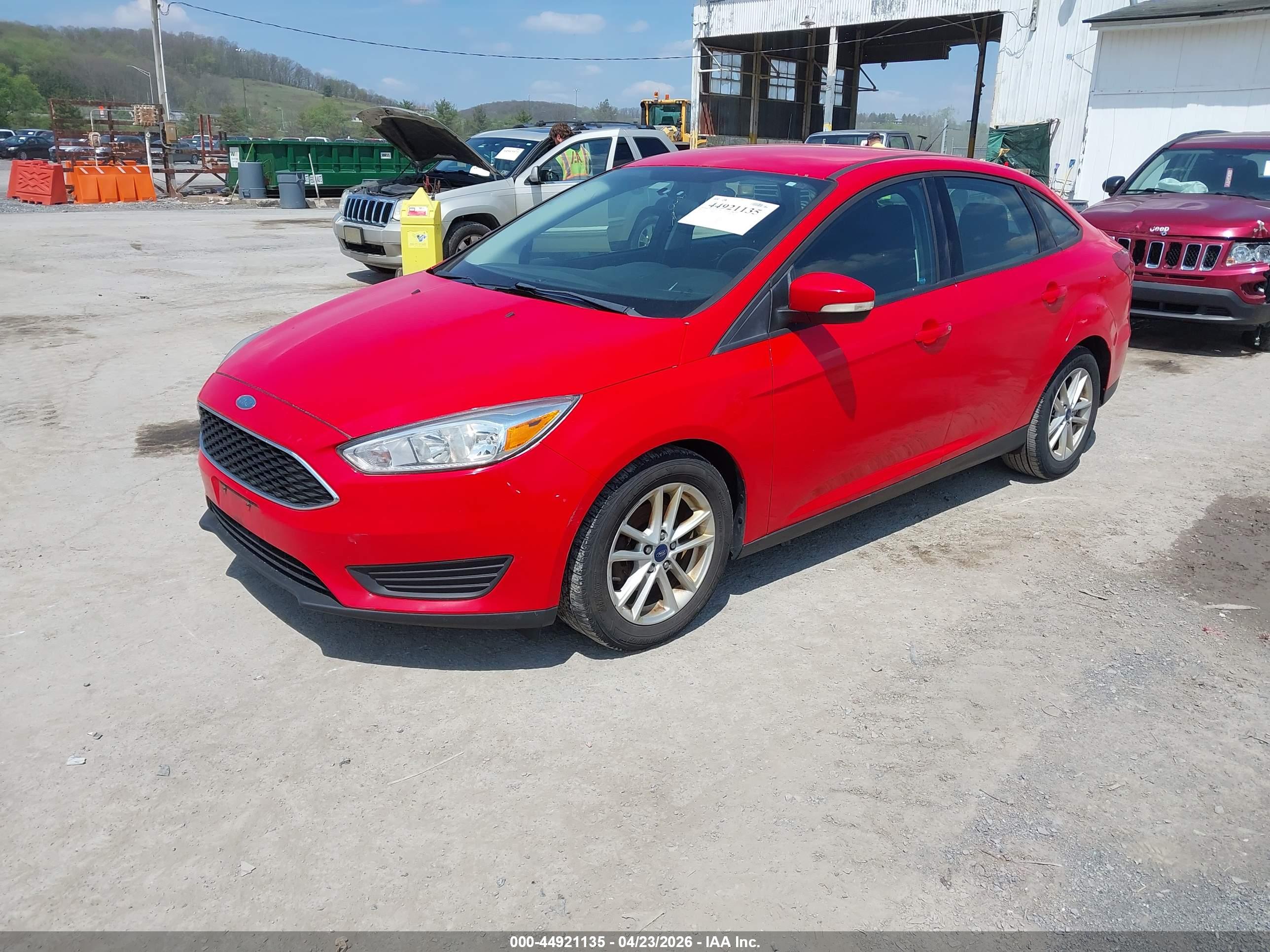 FORD FOCUS image 2
