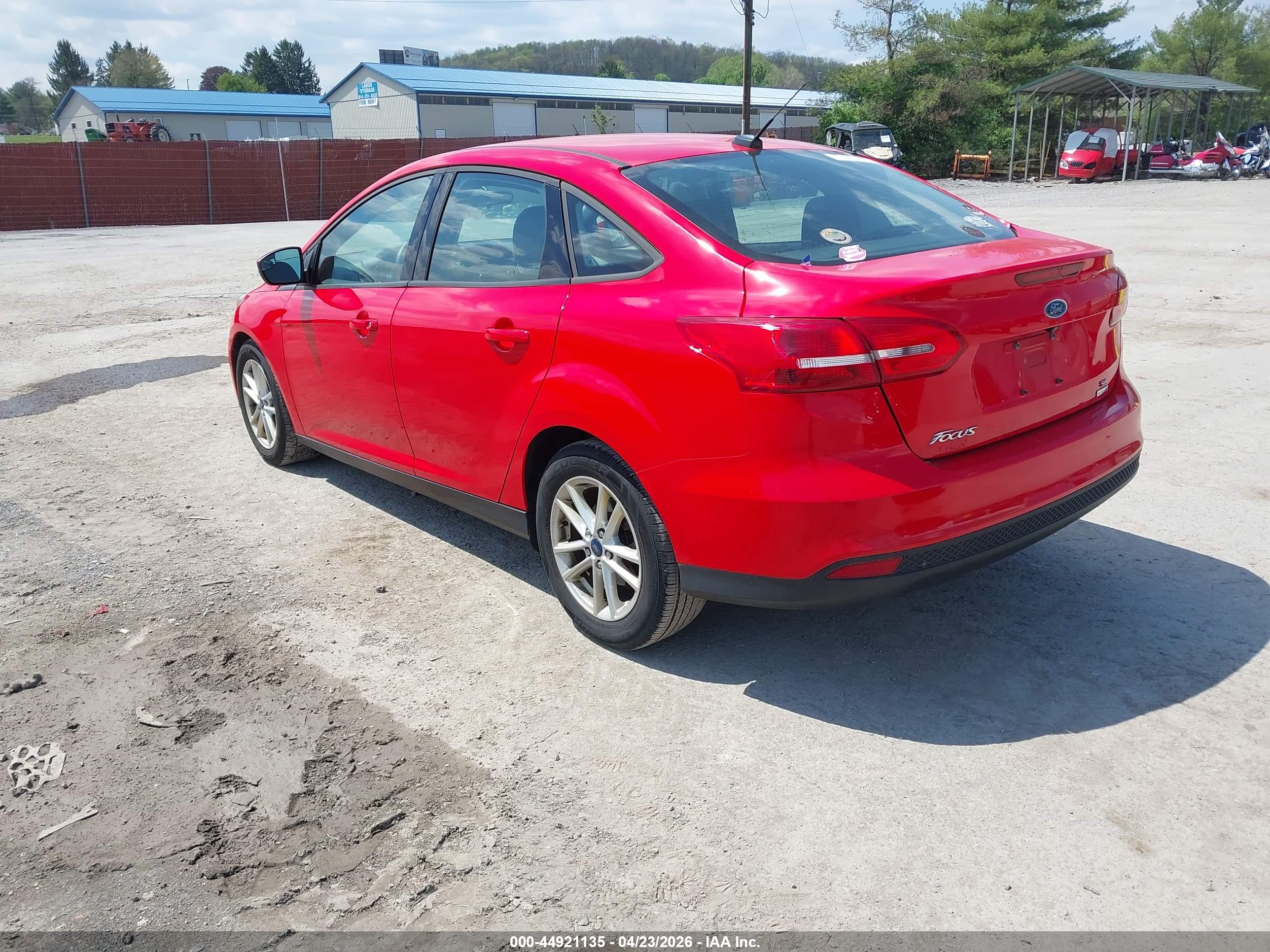 FORD FOCUS image 3