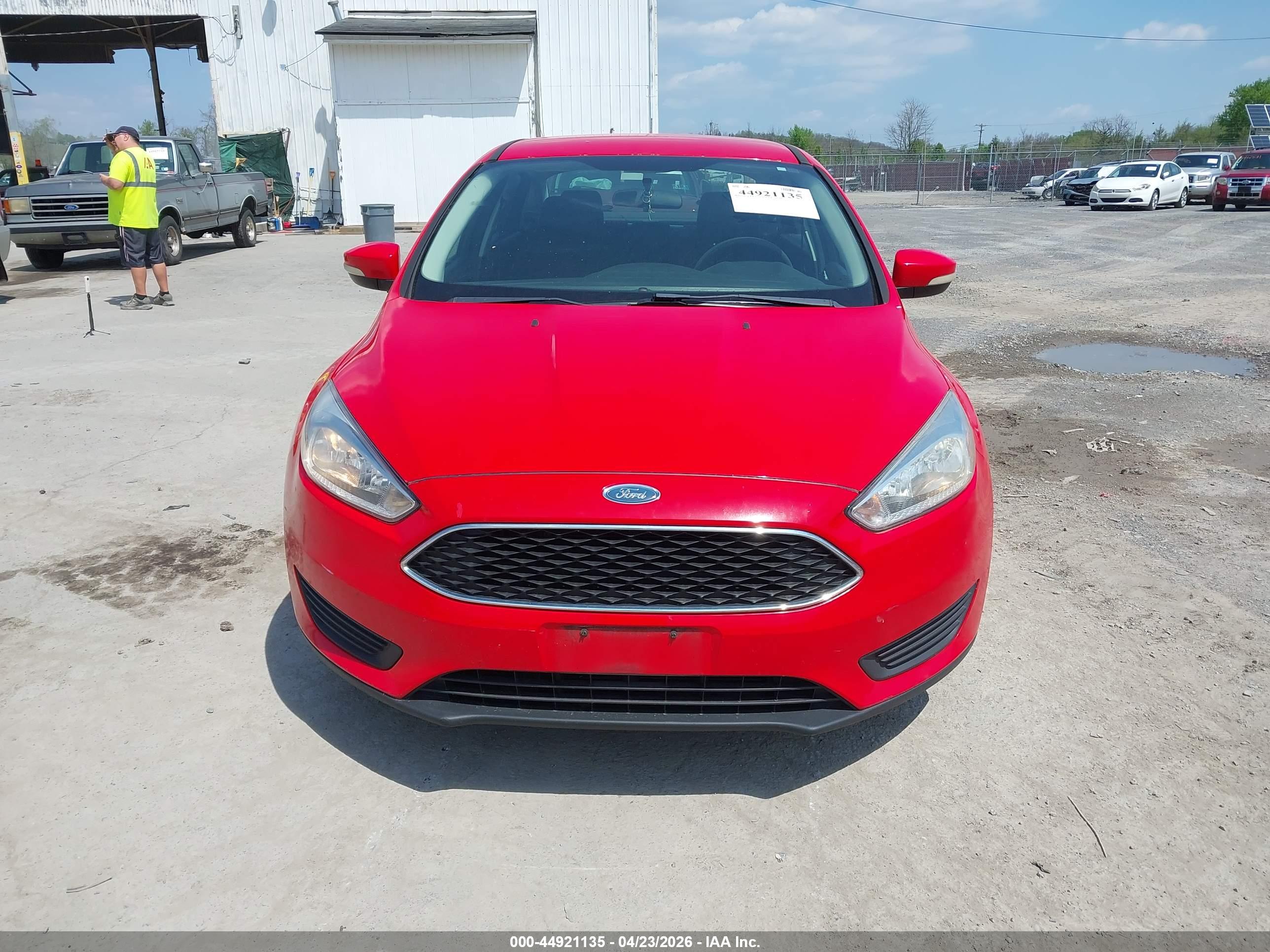 FORD FOCUS image 6