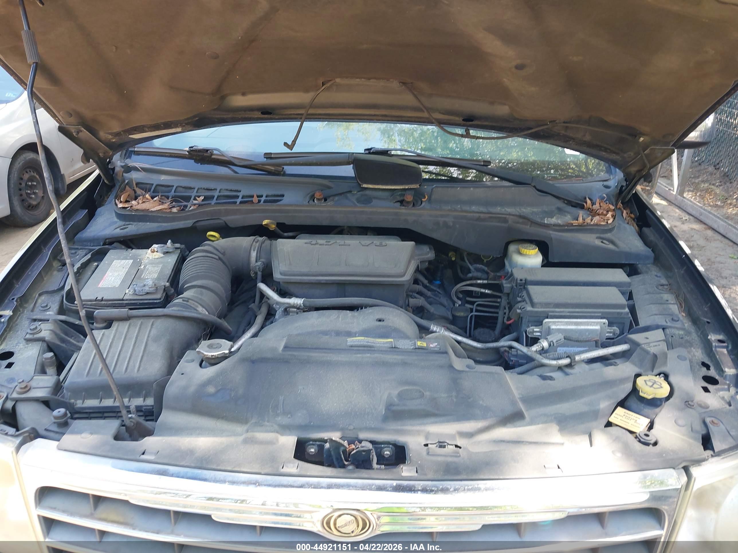 CHRYSLER ASPEN image 10